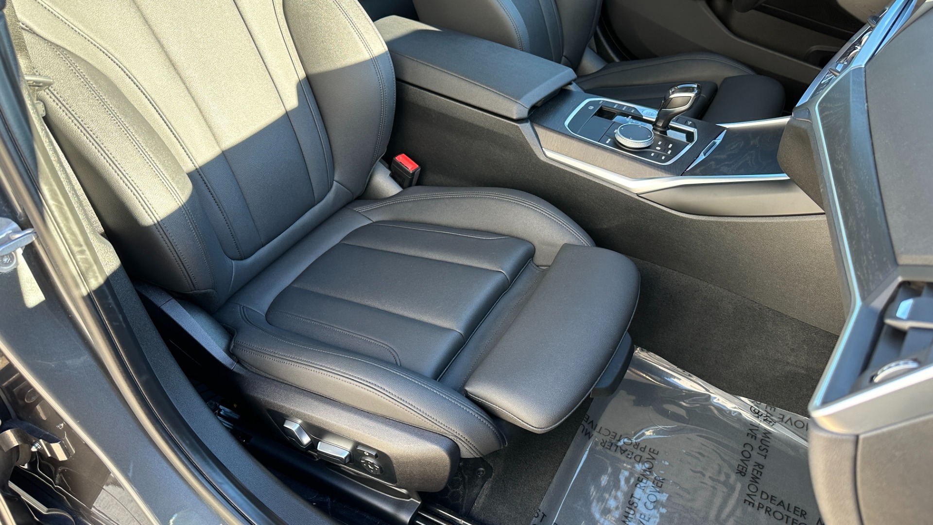 Used 2020 BMW 3 Series 330i xDRIVE / CONVENIENCE / HEATED SEATS / AMBIENT LIGHTING / REMOTE START for sale $35,995 at Formula Imports in Charlotte NC 28227 30