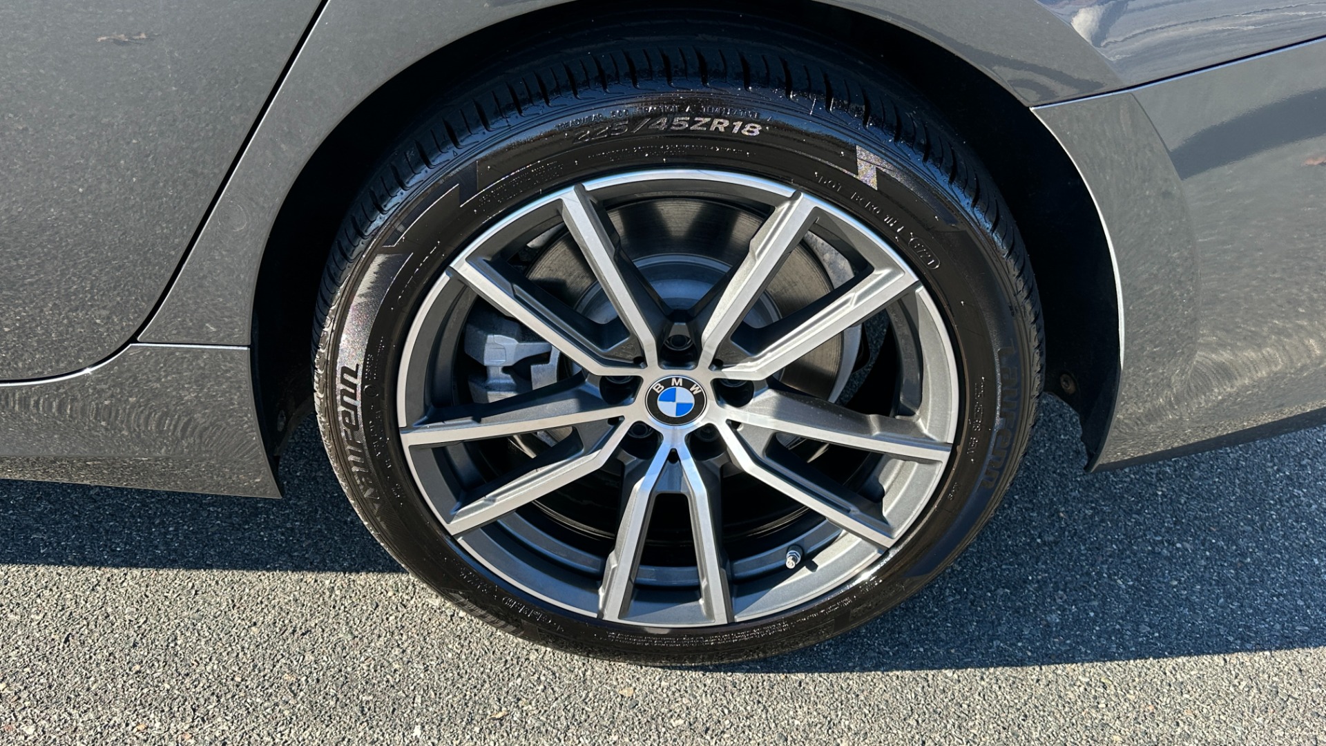 Used 2020 BMW 3 Series 330i xDRIVE / CONVENIENCE / HEATED SEATS / AMBIENT LIGHTING / REMOTE START for sale Sold at Formula Imports in Charlotte NC 28227 42