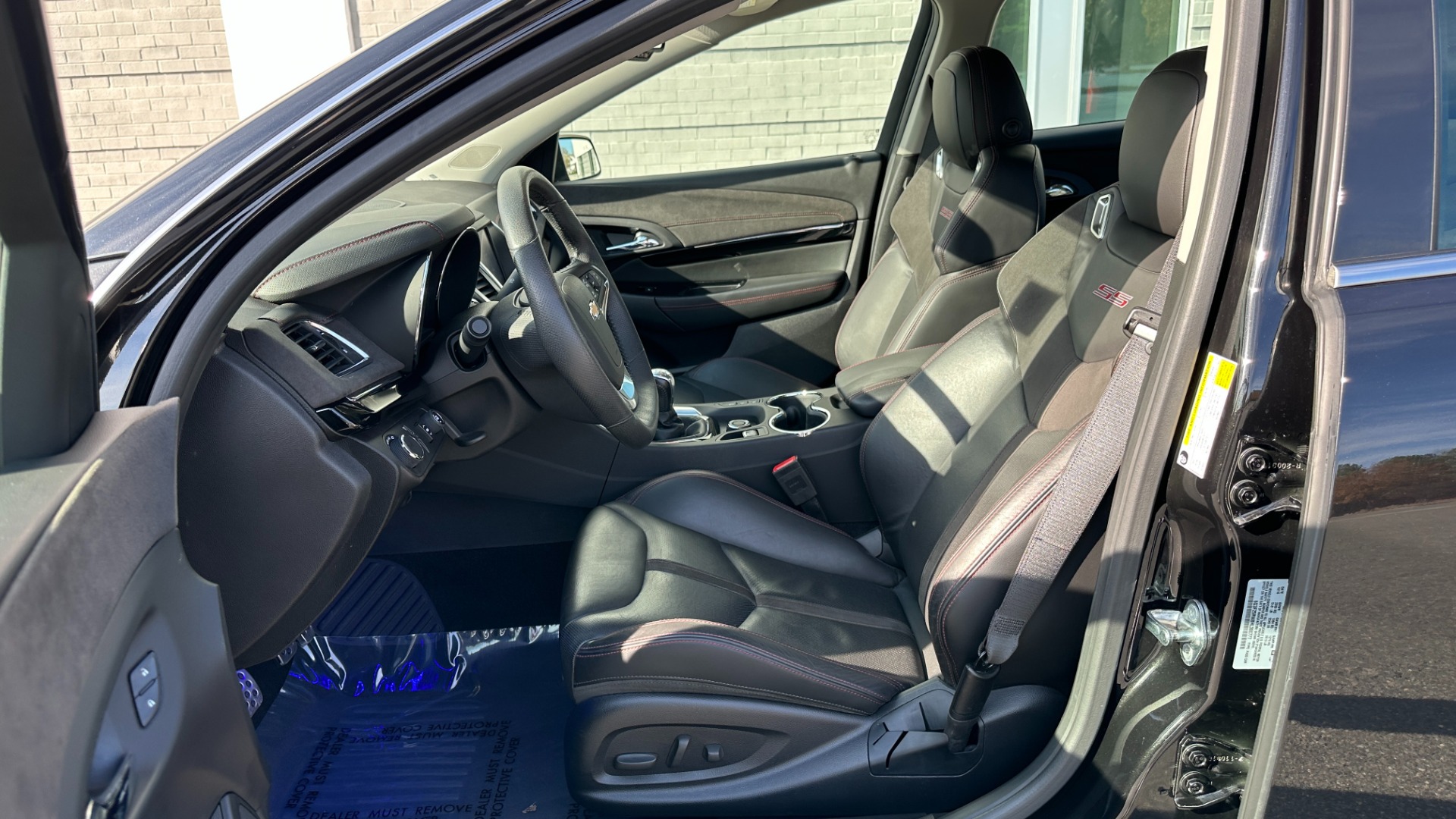 Used 2017 Chevrolet SS SEDAN / 6.2L V8 ENGINE / 6SPD MANUAL / BLACK LEATHER / NAV / BIG BRAKE KIT for sale Sold at Formula Imports in Charlotte NC 28227 12