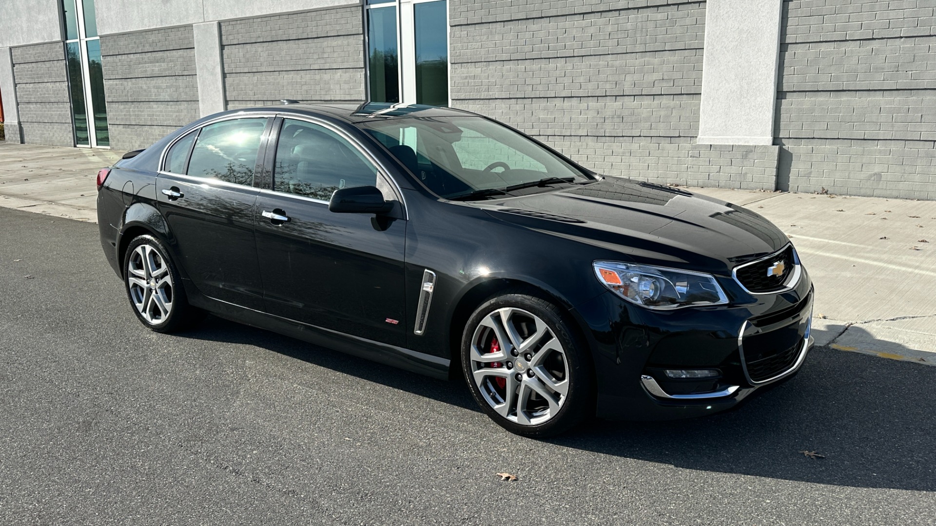 Used 2017 Chevrolet SS SEDAN / 6.2L V8 ENGINE / 6SPD MANUAL / BLACK LEATHER / NAV / BIG BRAKE KIT for sale Sold at Formula Imports in Charlotte NC 28227 2