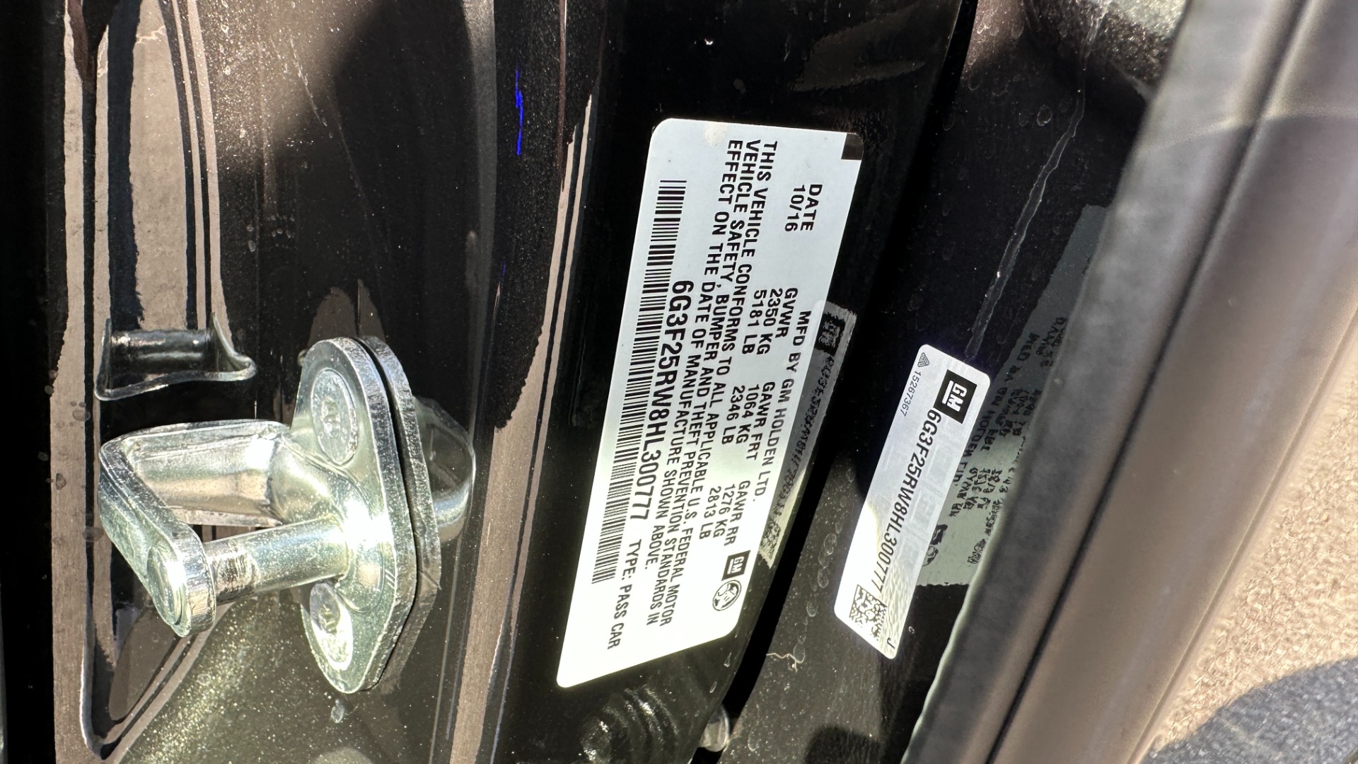 Used 2017 Chevrolet SS SEDAN / 6.2L V8 ENGINE / 6SPD MANUAL / BLACK LEATHER / NAV / BIG BRAKE KIT for sale Sold at Formula Imports in Charlotte NC 28227 32