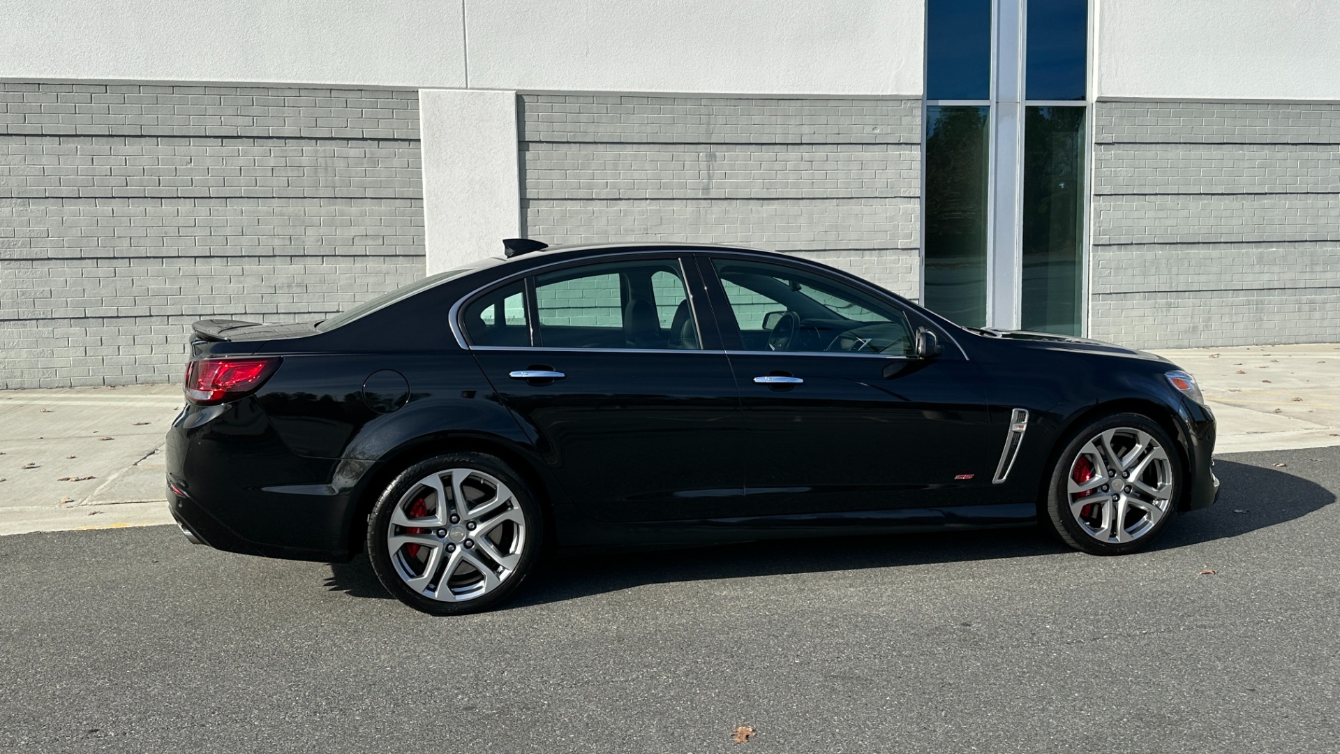 Used 2017 Chevrolet SS SEDAN / 6.2L V8 ENGINE / 6SPD MANUAL / BLACK LEATHER / NAV / BIG BRAKE KIT for sale Sold at Formula Imports in Charlotte NC 28227 4
