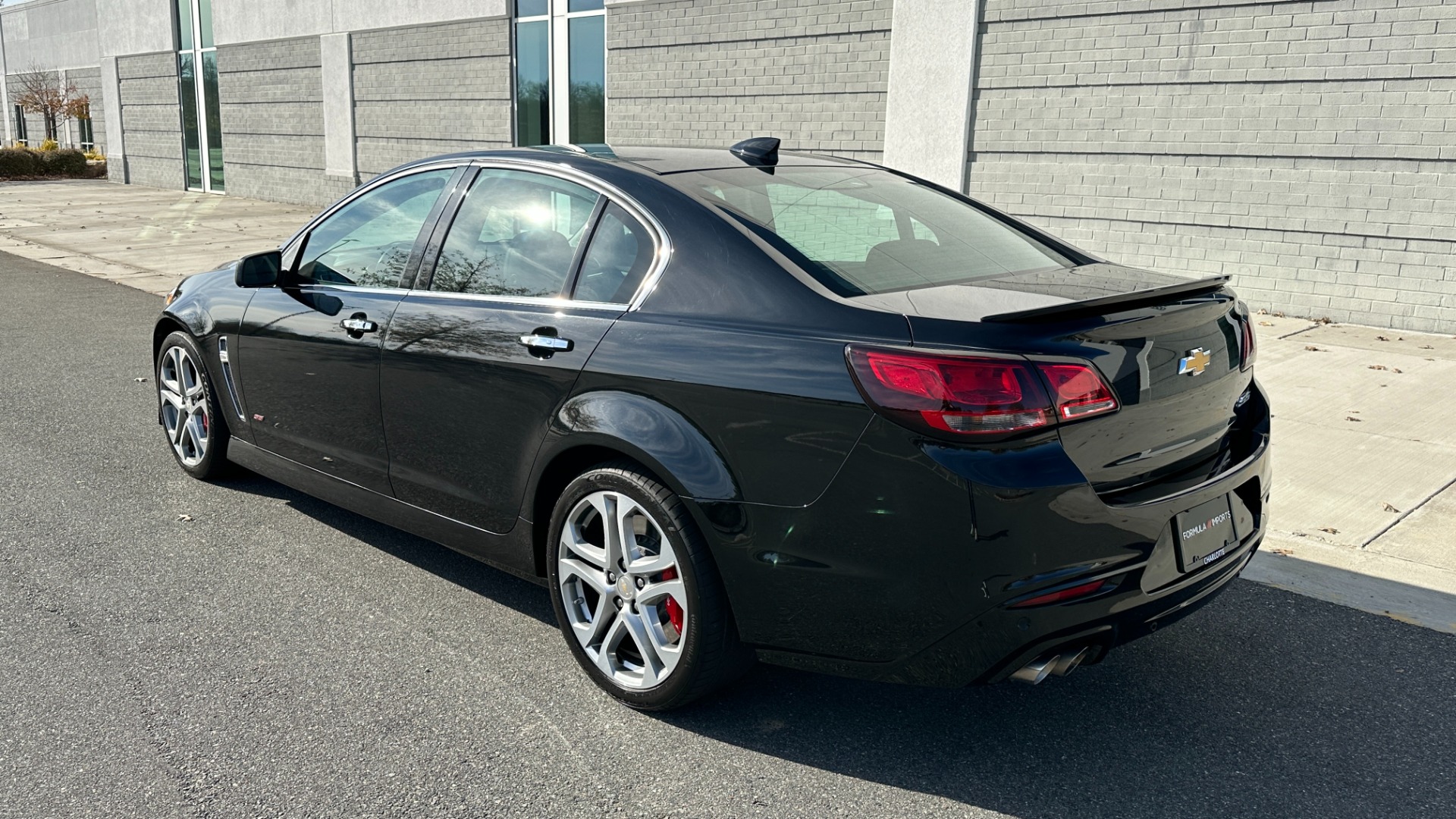 Used 2017 Chevrolet SS SEDAN / 6.2L V8 ENGINE / 6SPD MANUAL / BLACK LEATHER / NAV / BIG BRAKE KIT for sale Sold at Formula Imports in Charlotte NC 28227 7