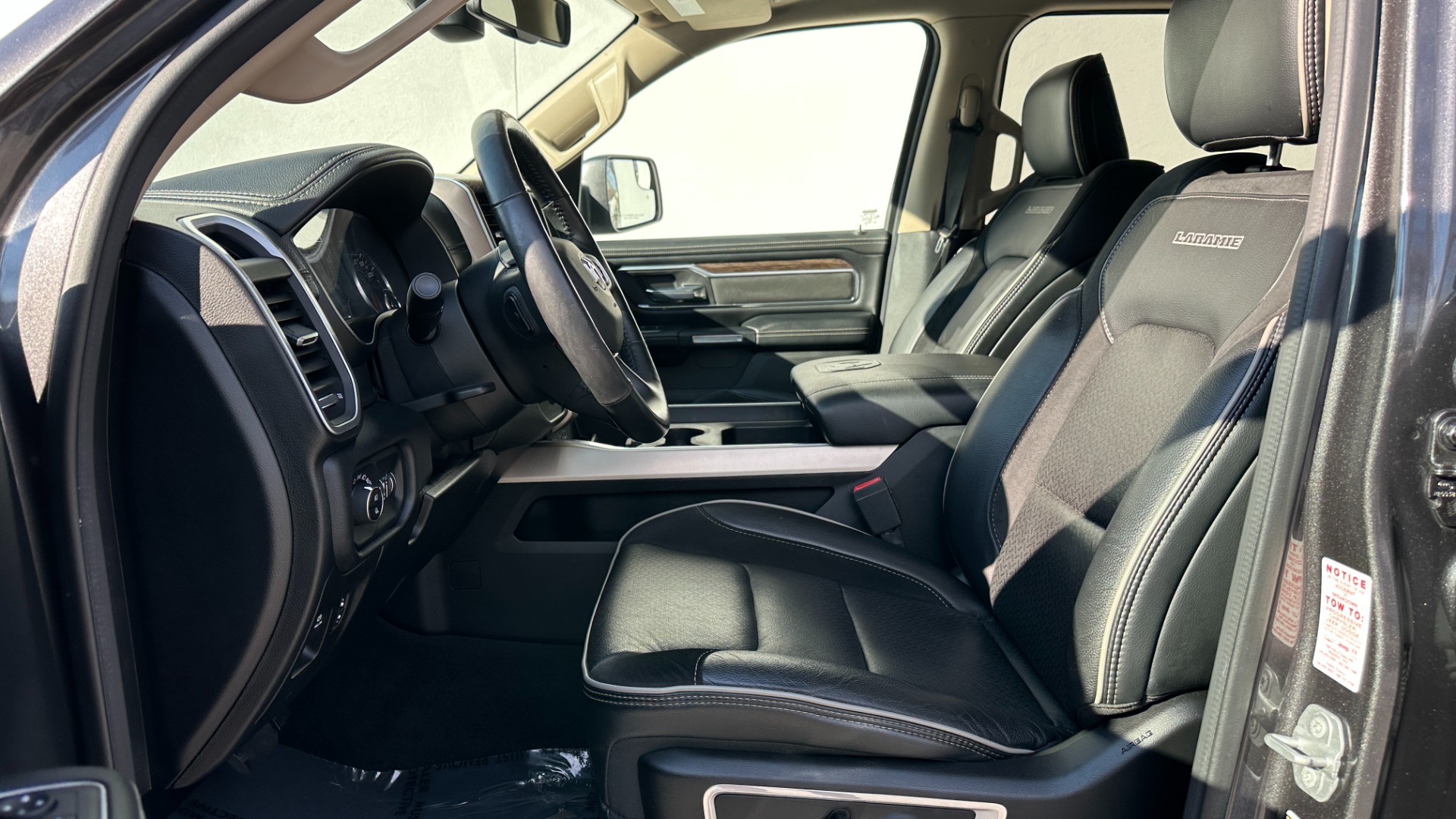 Used 2020 Ram 1500 LARAMIE / LEVEL 1 GROUP / PANORAMIC SUNROOF / 20IN WHEELS / LEATHER for sale Sold at Formula Imports in Charlotte NC 28227 12