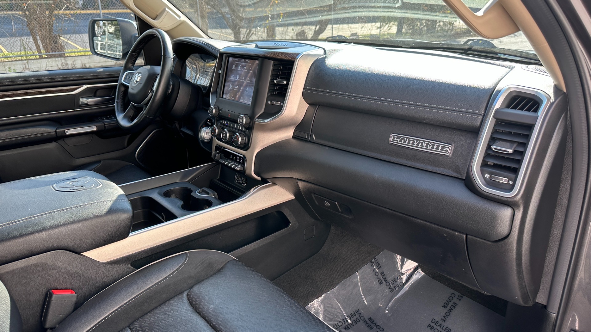 Used 2020 Ram 1500 LARAMIE / LEVEL 1 GROUP / PANORAMIC SUNROOF / 20IN WHEELS / LEATHER for sale Sold at Formula Imports in Charlotte NC 28227 34