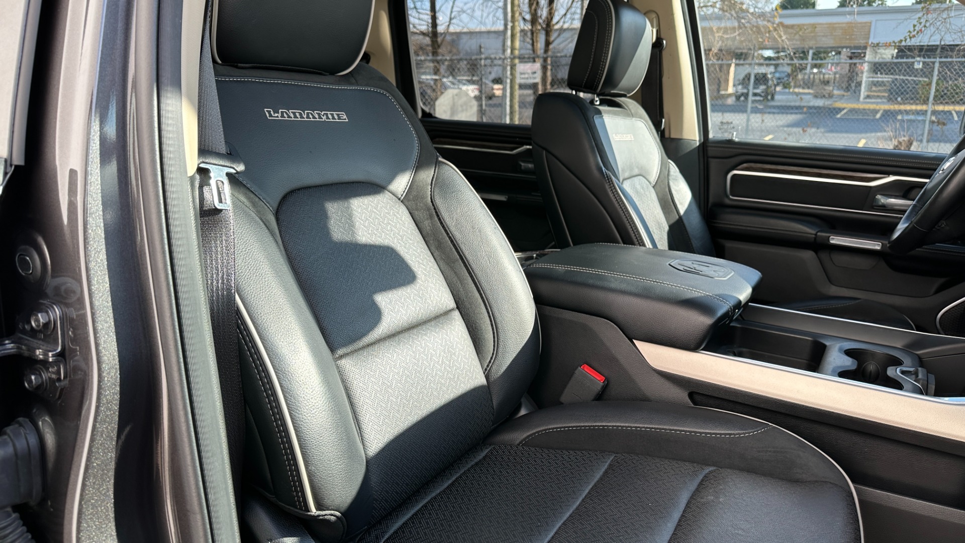 Used 2020 Ram 1500 LARAMIE / LEVEL 1 GROUP / PANORAMIC SUNROOF / 20IN WHEELS / LEATHER for sale Sold at Formula Imports in Charlotte NC 28227 36
