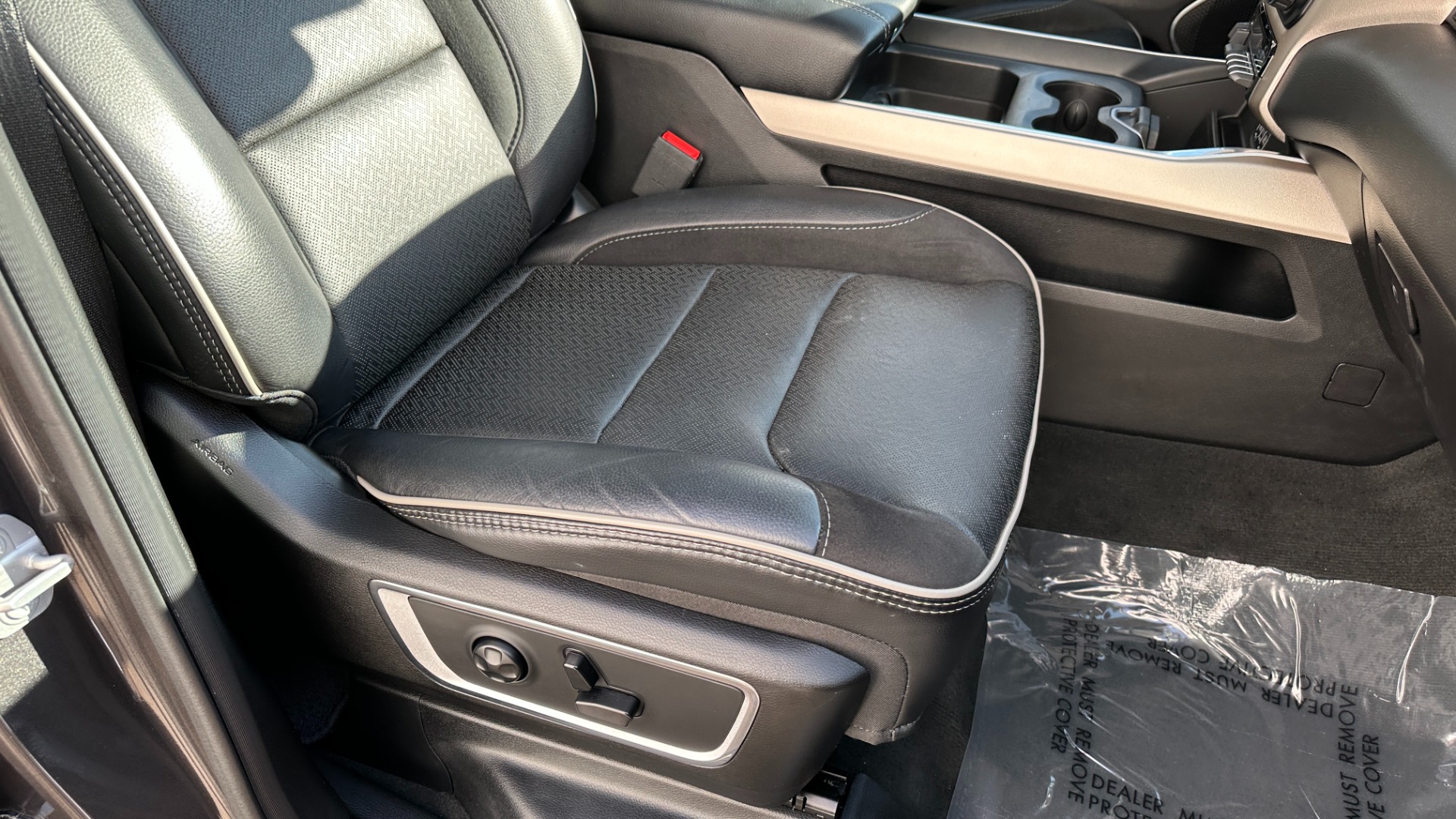 Used 2020 Ram 1500 LARAMIE / LEVEL 1 GROUP / PANORAMIC SUNROOF / 20IN WHEELS / LEATHER for sale Sold at Formula Imports in Charlotte NC 28227 37