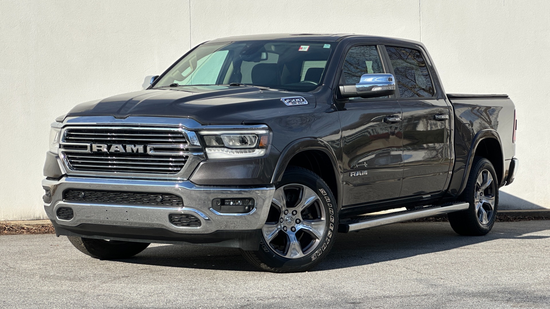 Used 2020 Ram 1500 LARAMIE / LEVEL 1 GROUP / PANORAMIC SUNROOF / 20IN WHEELS / LEATHER for sale Sold at Formula Imports in Charlotte NC 28227 1