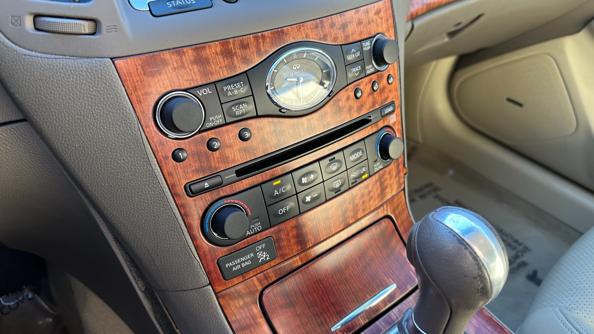 Used 2009 INFINITI G37 Sedan X / AWD / PREMIUM PACKAGE / BOSE / LEATHER / 3.7L V6 / WOOD TRIM for sale $6,200 at Formula Imports in Charlotte NC 28227 18