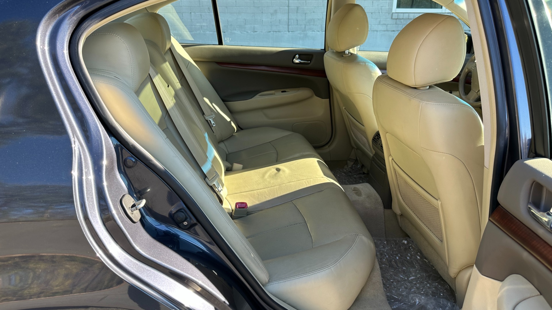 Used 2009 INFINITI G37 Sedan X / AWD / PREMIUM PACKAGE / BOSE / LEATHER / 3.7L V6 / WOOD TRIM for sale Sold at Formula Imports in Charlotte NC 28227 27