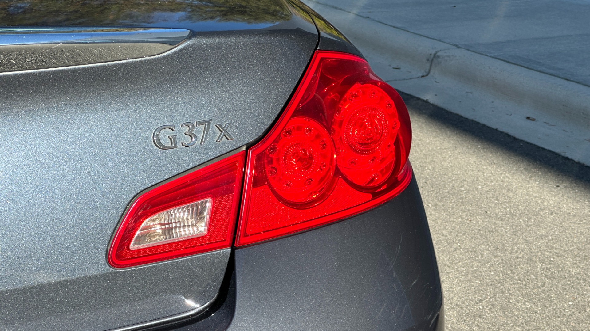 Used 2009 INFINITI G37 Sedan X / AWD / PREMIUM PACKAGE / BOSE / LEATHER / 3.7L V6 / WOOD TRIM for sale $6,200 at Formula Imports in Charlotte NC 28227 34