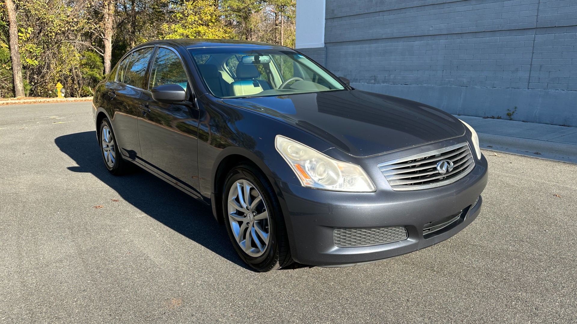 Used 2009 INFINITI G37 Sedan X / AWD / PREMIUM PACKAGE / BOSE / LEATHER / 3.7L V6 / WOOD TRIM for sale $6,798 at Formula Imports in Charlotte NC 28227 5