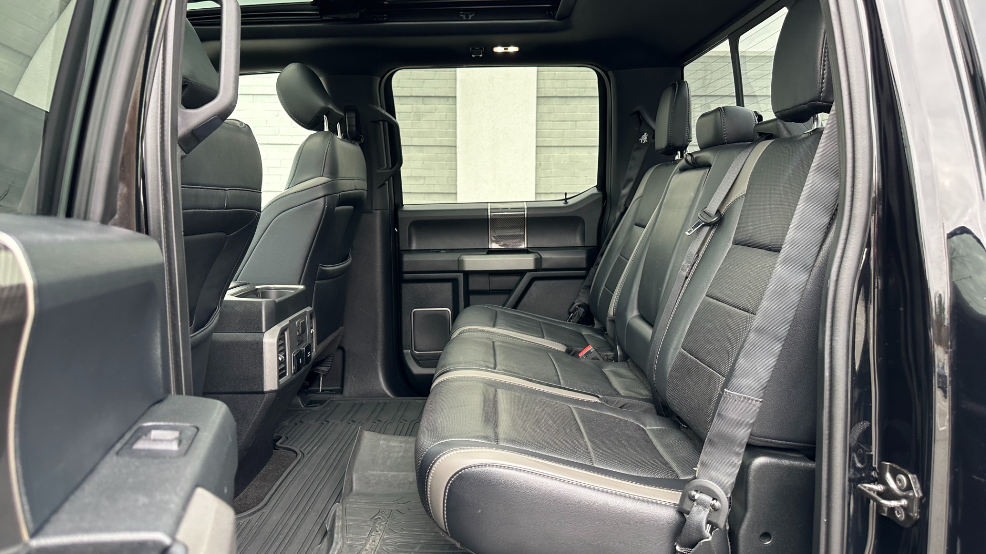 Used 2018 Ford F-150 RAPTOR / 802A PACKAGE / PANORAMIC ROOF / BED COVER / CARBON FIBER / HEATED for sale Sold at Formula Imports in Charlotte NC 28227 29