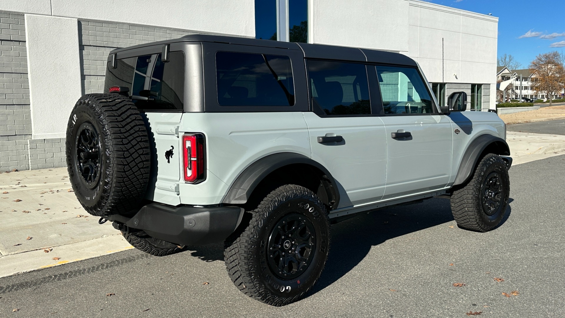 Used 2022 Ford Bronco WILDTRAK / HOSS SUSPENSION / HARD TOP / 2.7L ECOBOOST / FLOOR LINERS for sale Sold at Formula Imports in Charlotte NC 28227 4