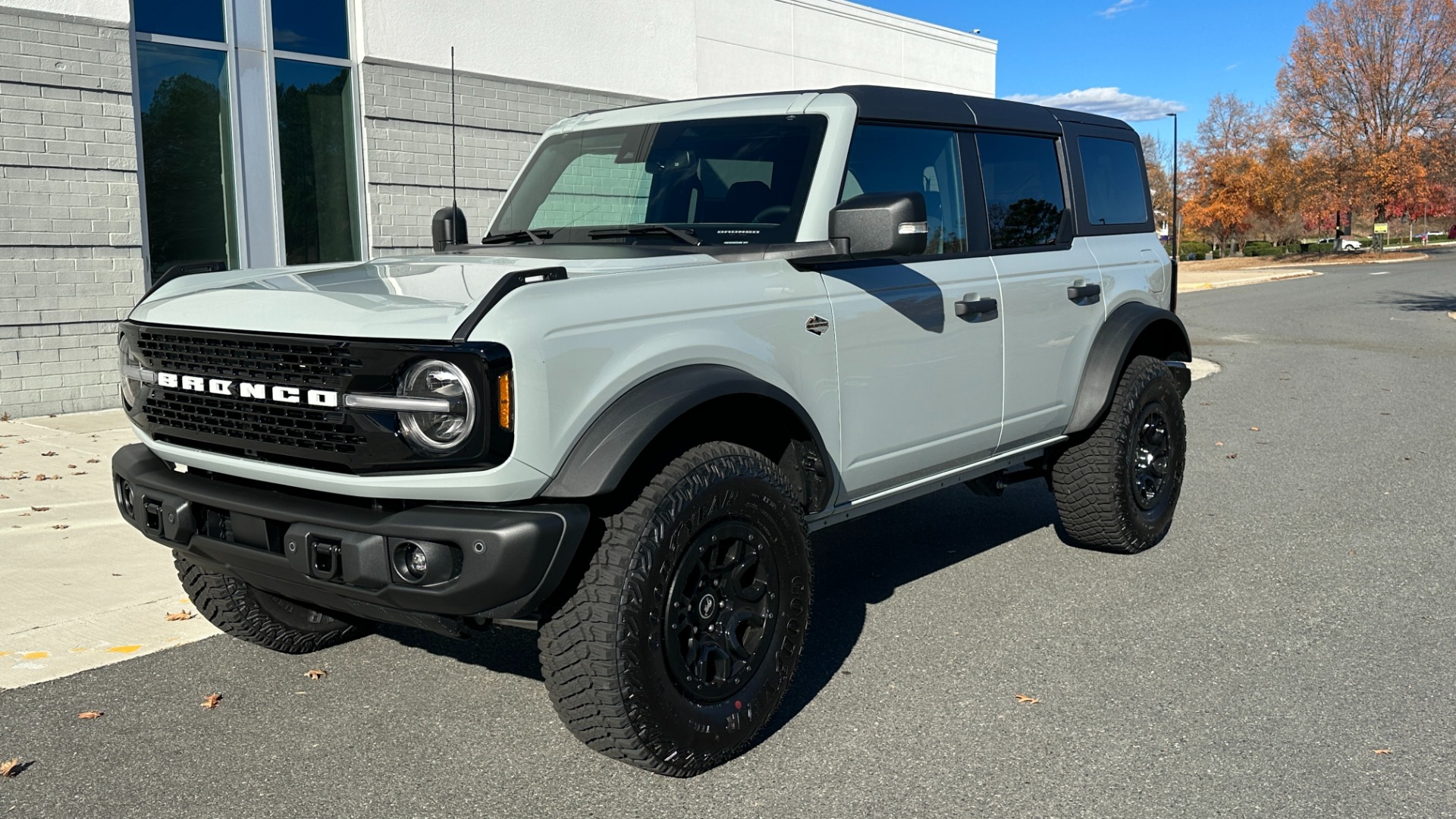 Used 2022 Ford Bronco WILDTRAK / HOSS SUSPENSION / HARD TOP / 2.7L ECOBOOST / FLOOR LINERS for sale Sold at Formula Imports in Charlotte NC 28227 5