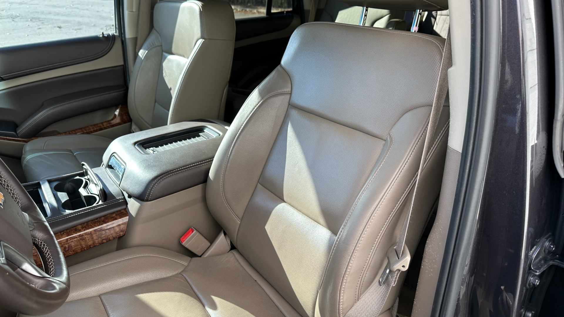 Used 2016 Chevrolet Tahoe LTZ / NAVIGATION / LEATHER / 4WD / 22IN WHEELS / REAR ENTERTAINMENT for sale $38,500 at Formula Imports in Charlotte NC 28227 13
