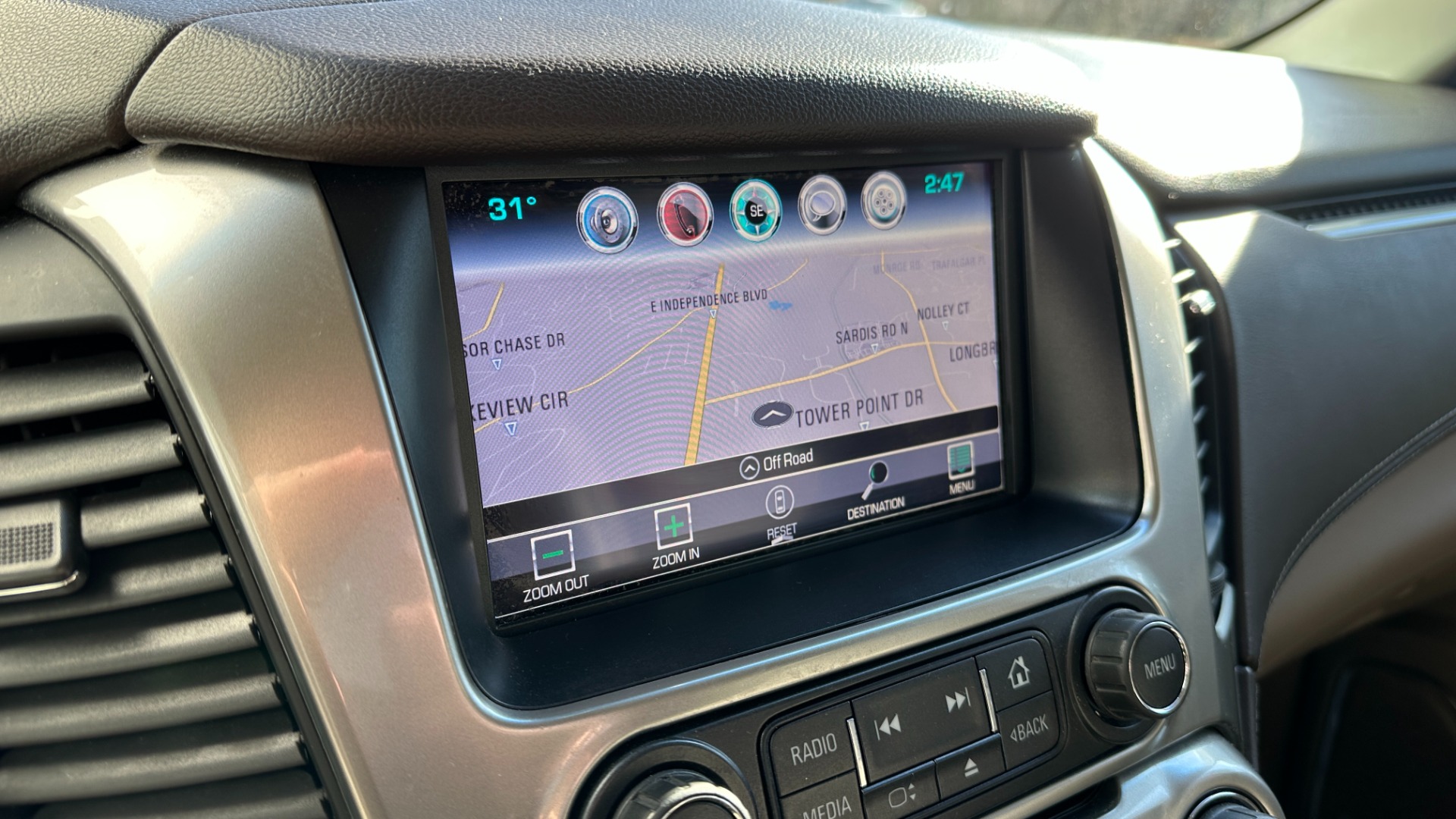 Used 2016 Chevrolet Tahoe LTZ / NAVIGATION / LEATHER / 4WD / 22IN WHEELS / REAR ENTERTAINMENT for sale $38,500 at Formula Imports in Charlotte NC 28227 19