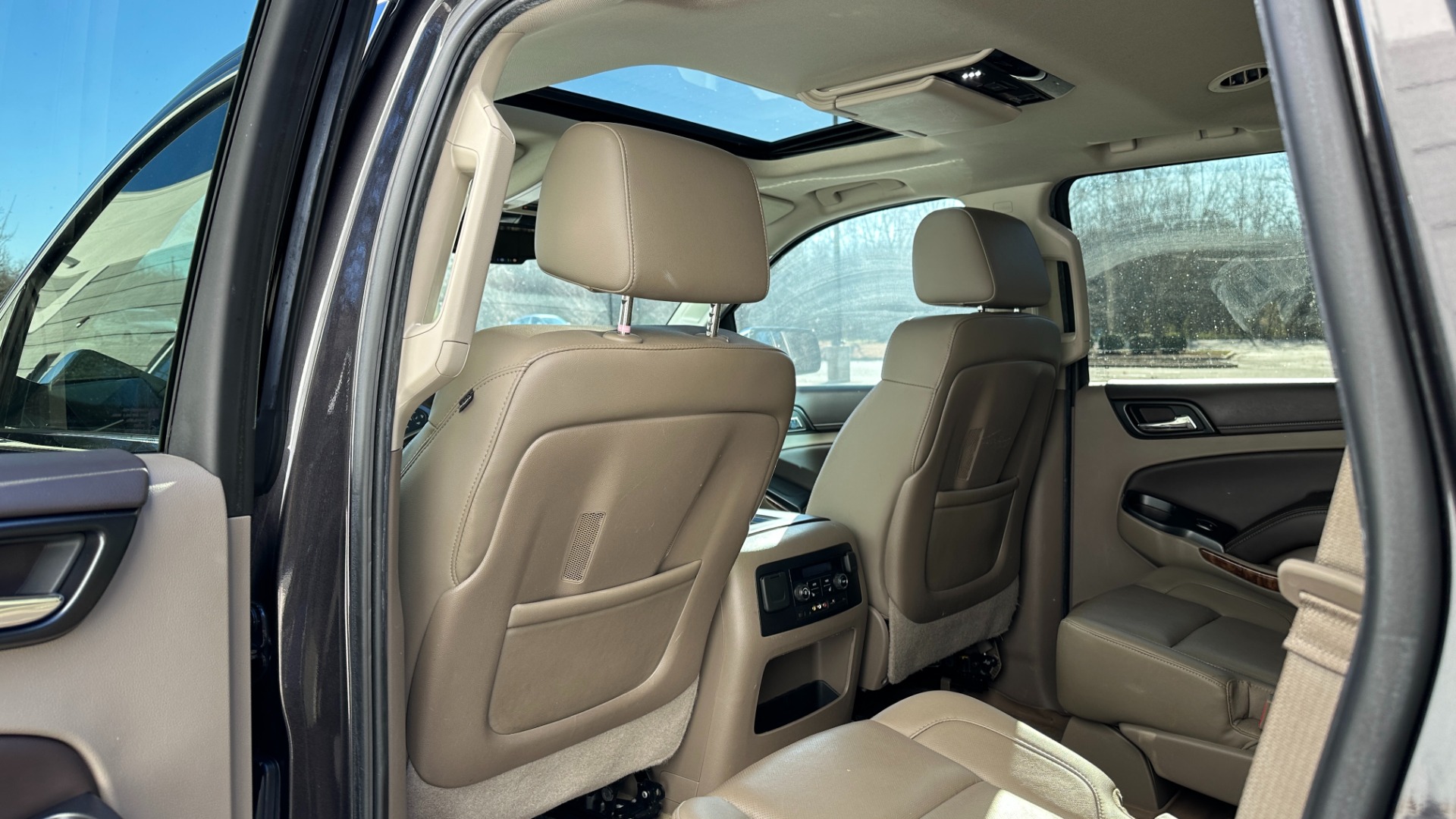 Used 2016 Chevrolet Tahoe LTZ / NAVIGATION / LEATHER / 4WD / 22IN WHEELS / REAR ENTERTAINMENT for sale $38,500 at Formula Imports in Charlotte NC 28227 26
