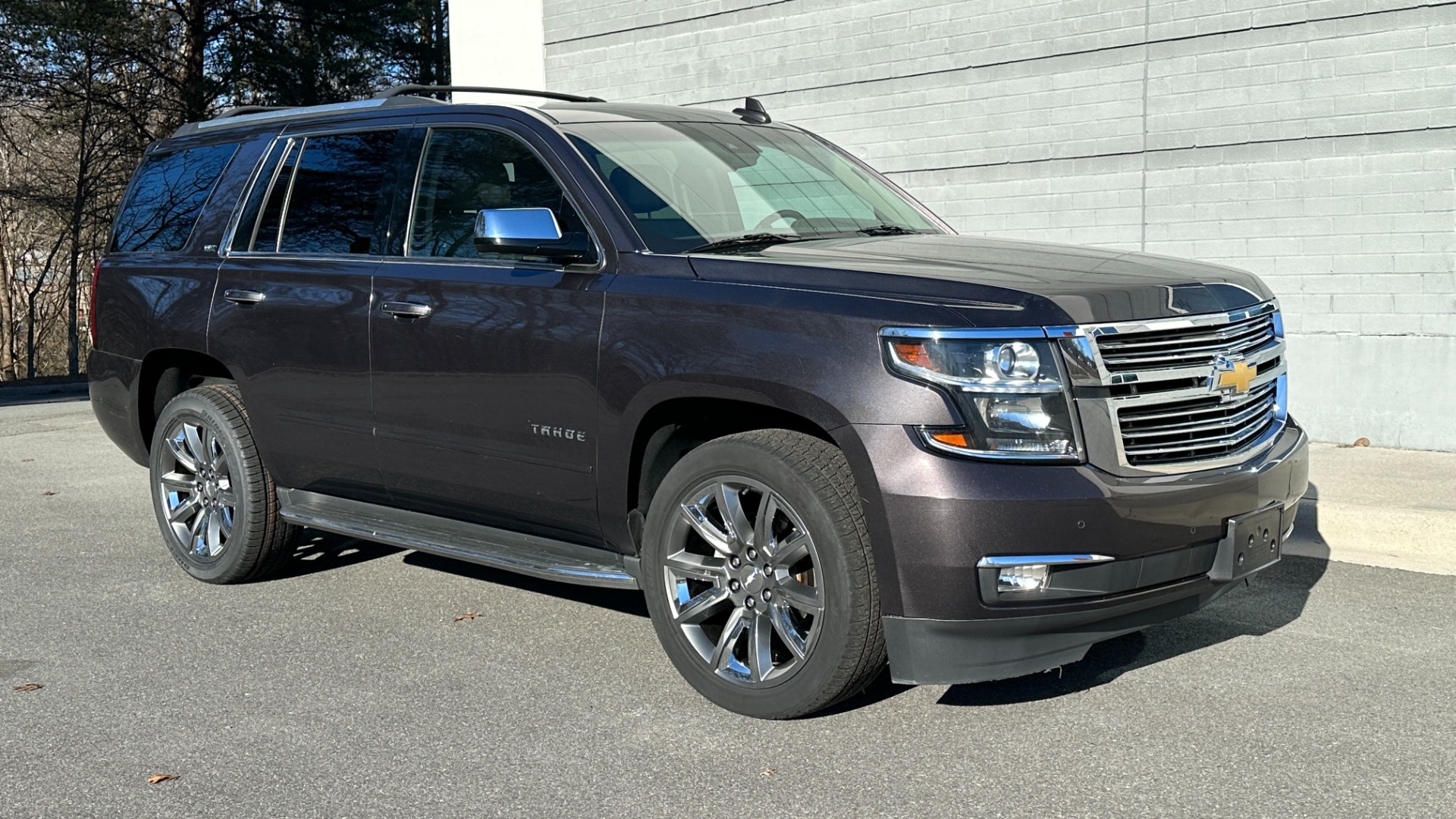 Used 2016 Chevrolet Tahoe LTZ / NAVIGATION / LEATHER / 4WD / 22IN WHEELS / REAR ENTERTAINMENT for sale $38,500 at Formula Imports in Charlotte NC 28227 5