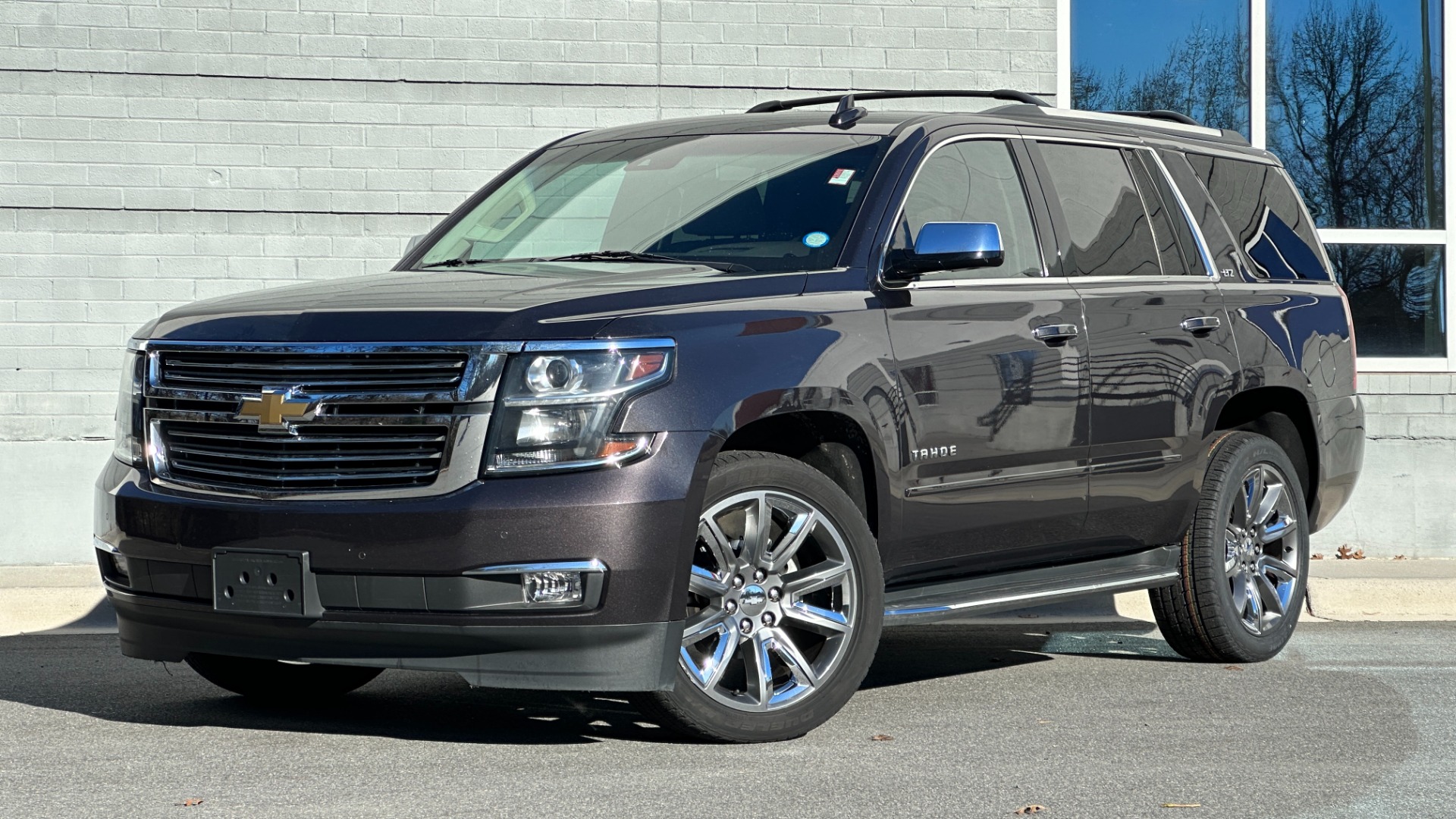 Used 2016 Chevrolet Tahoe LTZ / NAVIGATION / LEATHER / 4WD / 22IN WHEELS / REAR ENTERTAINMENT for sale Sold at Formula Imports in Charlotte NC 28227 1
