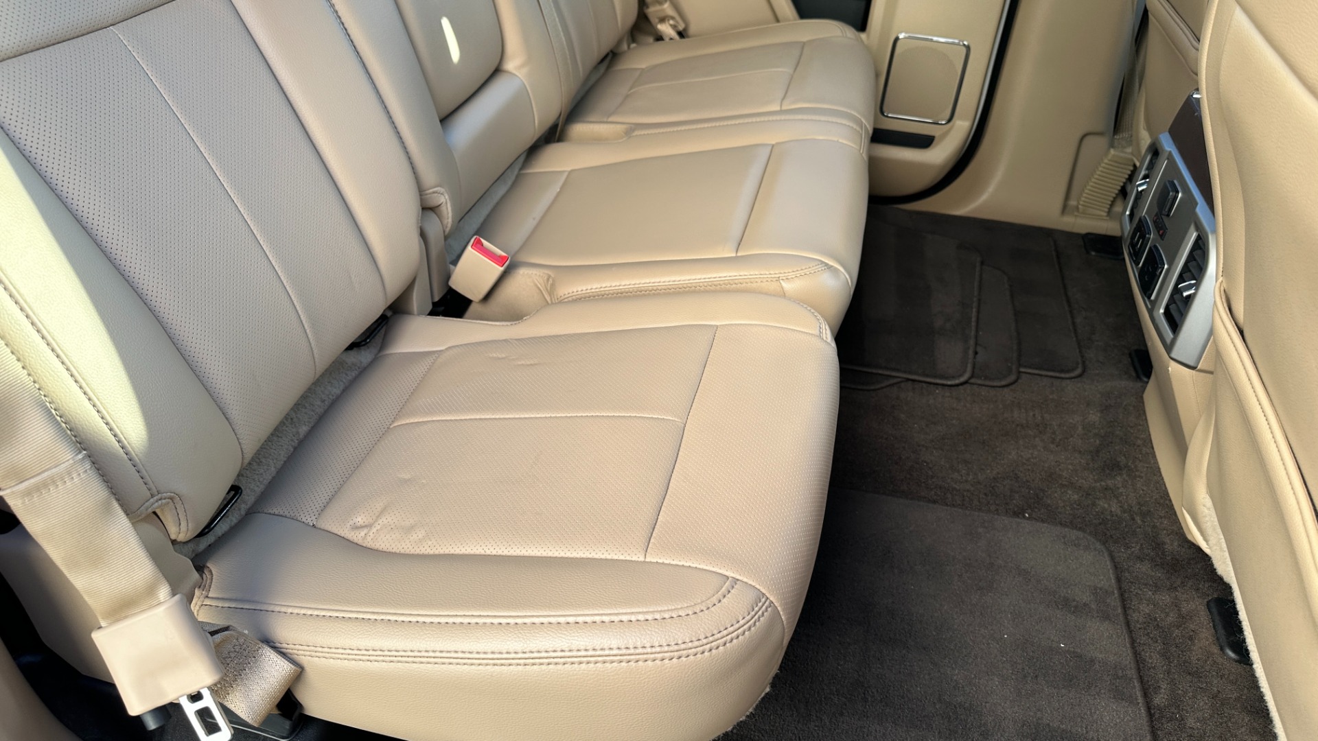 Used 2018 Ford F-150 LARIAT / 3.5L ECOBOOST / PANORAMIC ROOF / FX4 OFFROAD / MAX TOW PACKAGE for sale $35,995 at Formula Imports in Charlotte NC 28227 32
