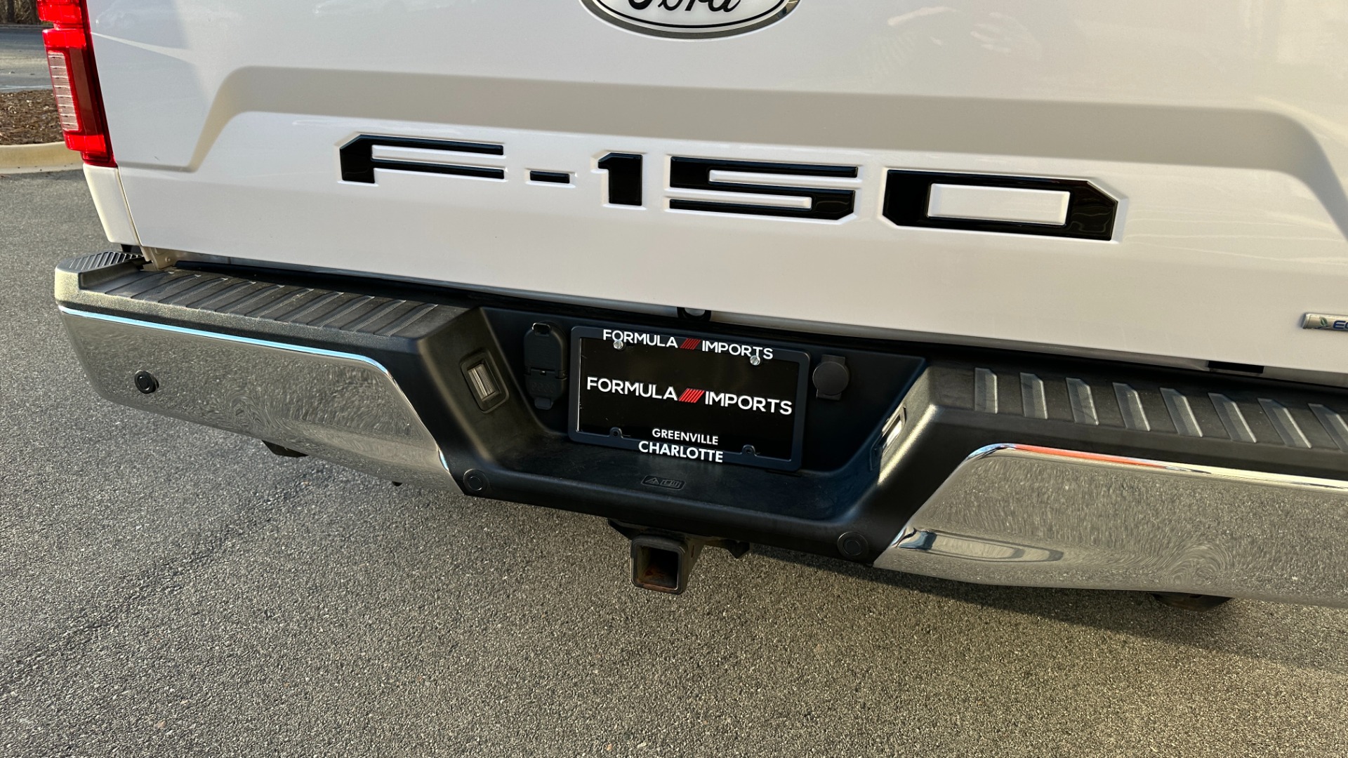 Used 2018 Ford F-150 LARIAT / 3.5L ECOBOOST / PANORAMIC ROOF / FX4 OFFROAD / MAX TOW PACKAGE for sale $35,995 at Formula Imports in Charlotte NC 28227 43