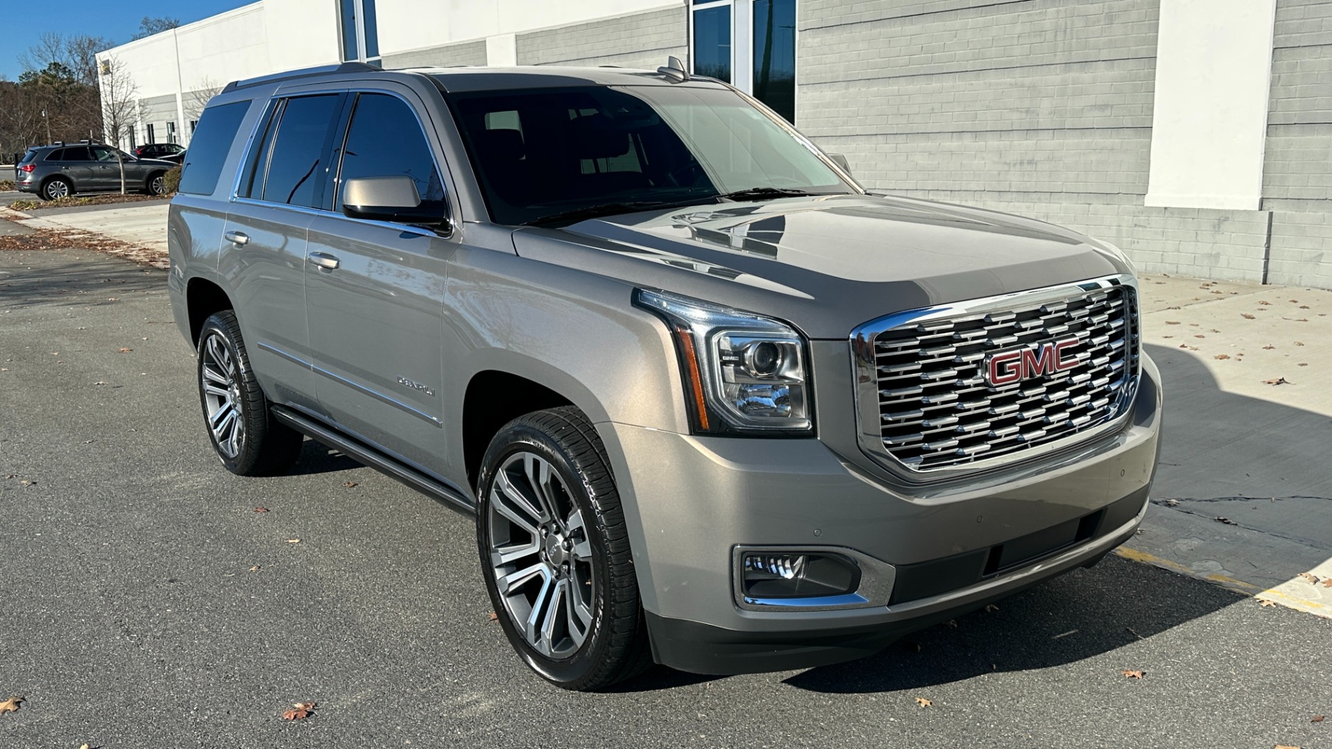 Used 2019 GMC Yukon DENALI ULTIMATE / DVD / CAPTAINS CHAIRS / 3RD ROW / LEATHER / NAV for sale Sold at Formula Imports in Charlotte NC 28227 2