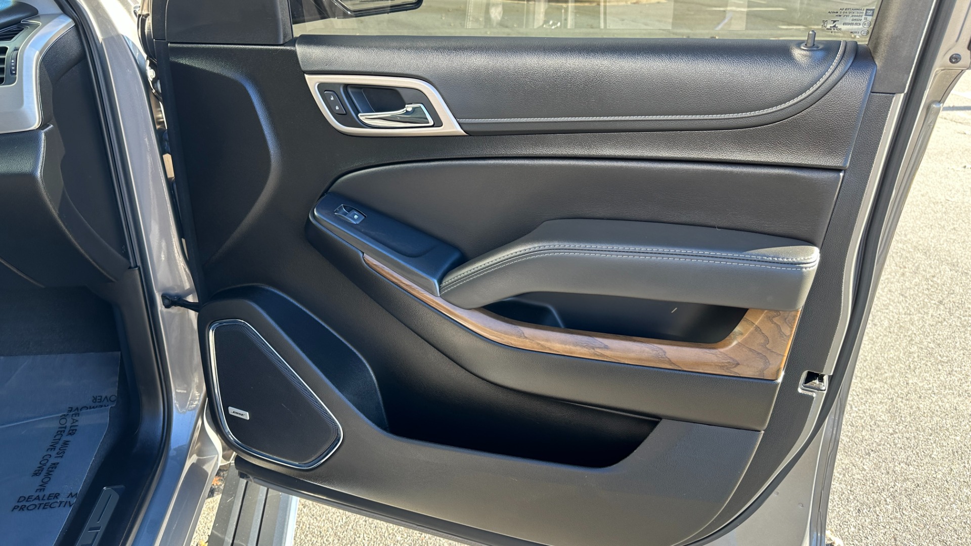 Used 2019 GMC Yukon DENALI ULTIMATE / DVD / CAPTAINS CHAIRS / 3RD ROW / LEATHER / NAV for sale Sold at Formula Imports in Charlotte NC 28227 35