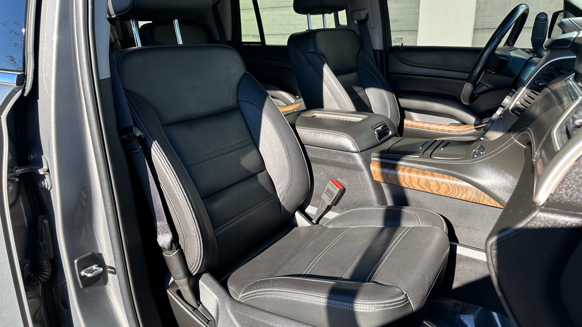 Used 2019 GMC Yukon DENALI ULTIMATE / DVD / CAPTAINS CHAIRS / 3RD ROW / LEATHER / NAV for sale Sold at Formula Imports in Charlotte NC 28227 37