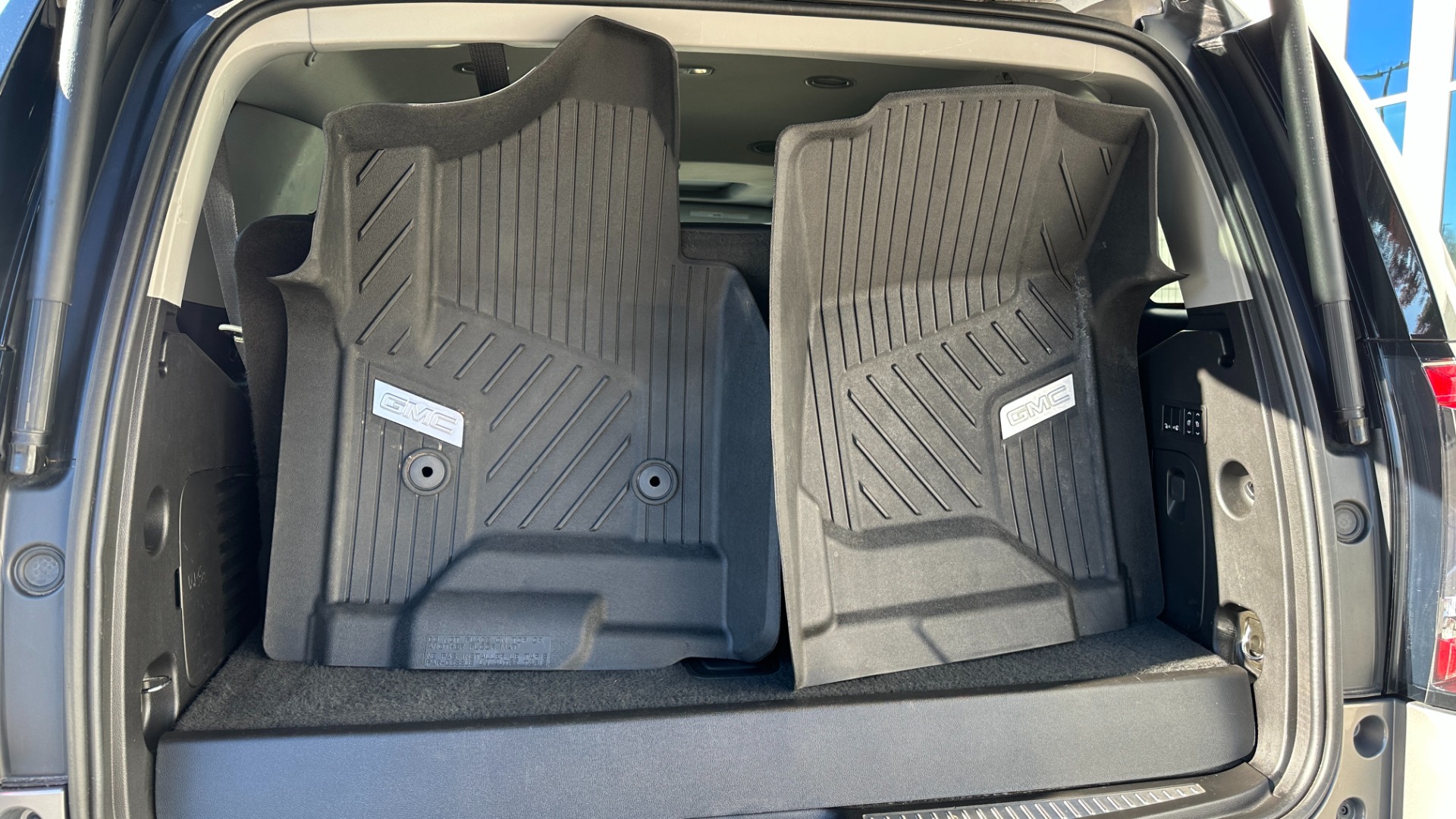 Used 2019 GMC Yukon DENALI ULTIMATE / DVD / CAPTAINS CHAIRS / 3RD ROW / LEATHER / NAV for sale Sold at Formula Imports in Charlotte NC 28227 50