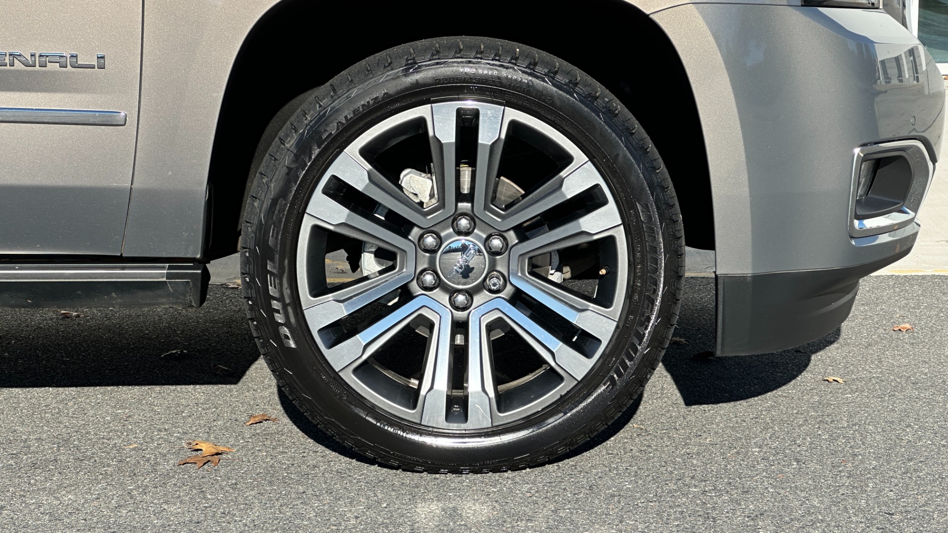 Used 2019 GMC Yukon DENALI ULTIMATE / DVD / CAPTAINS CHAIRS / 3RD ROW / LEATHER / NAV for sale Sold at Formula Imports in Charlotte NC 28227 53