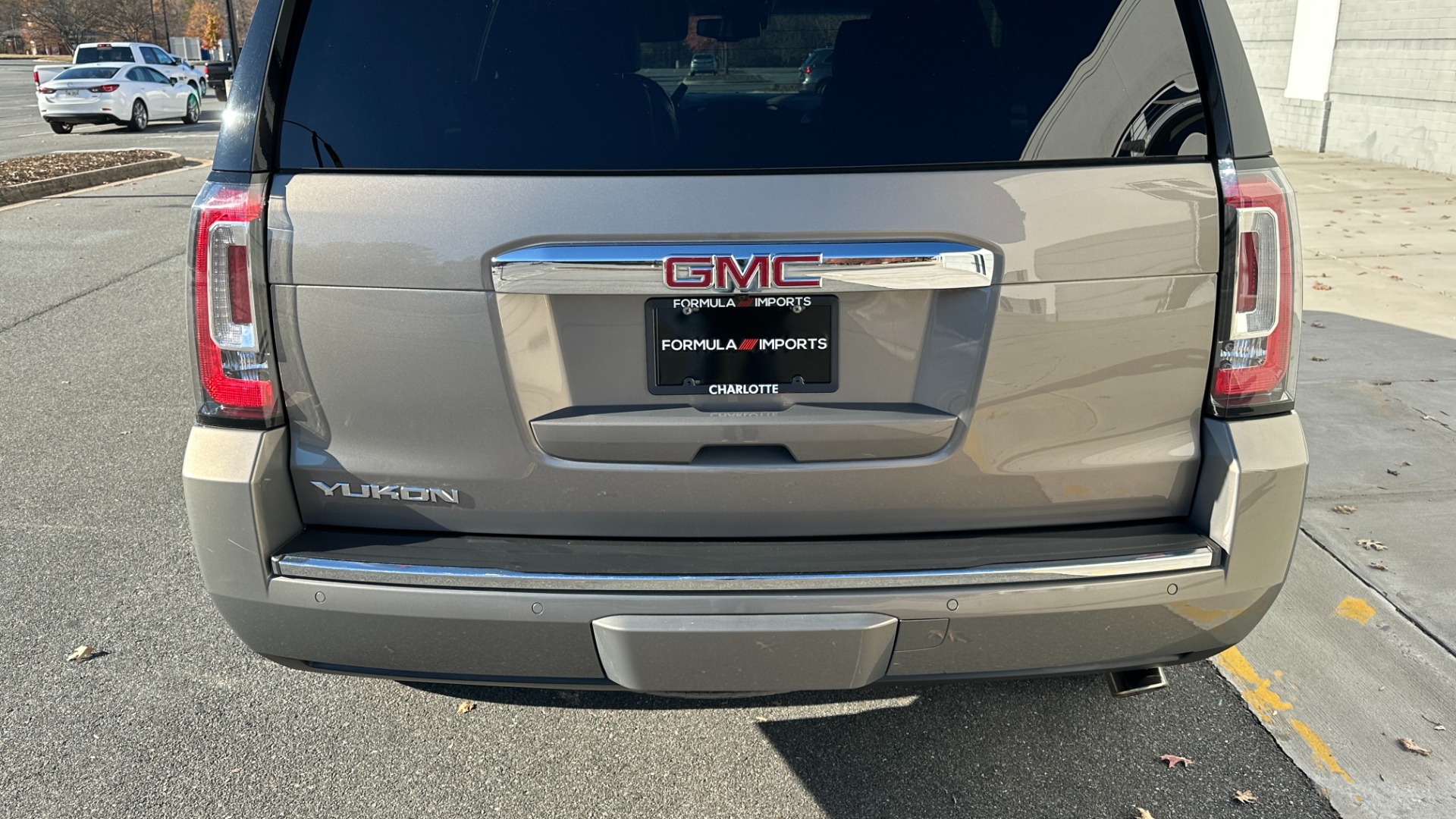 Used 2019 GMC Yukon DENALI ULTIMATE / DVD / CAPTAINS CHAIRS / 3RD ROW / LEATHER / NAV for sale Sold at Formula Imports in Charlotte NC 28227 8