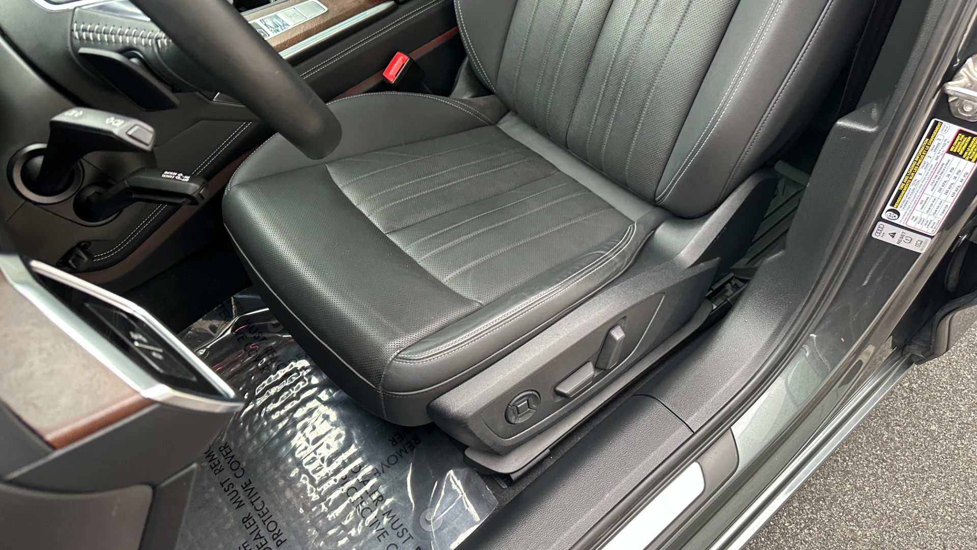 Used 2020 Audi A6 PRESTIGE / BLACK OPTIC PKG / ADAPTIVE CRUISE / AUDI BEAM RINGS for sale Sold at Formula Imports in Charlotte NC 28227 14
