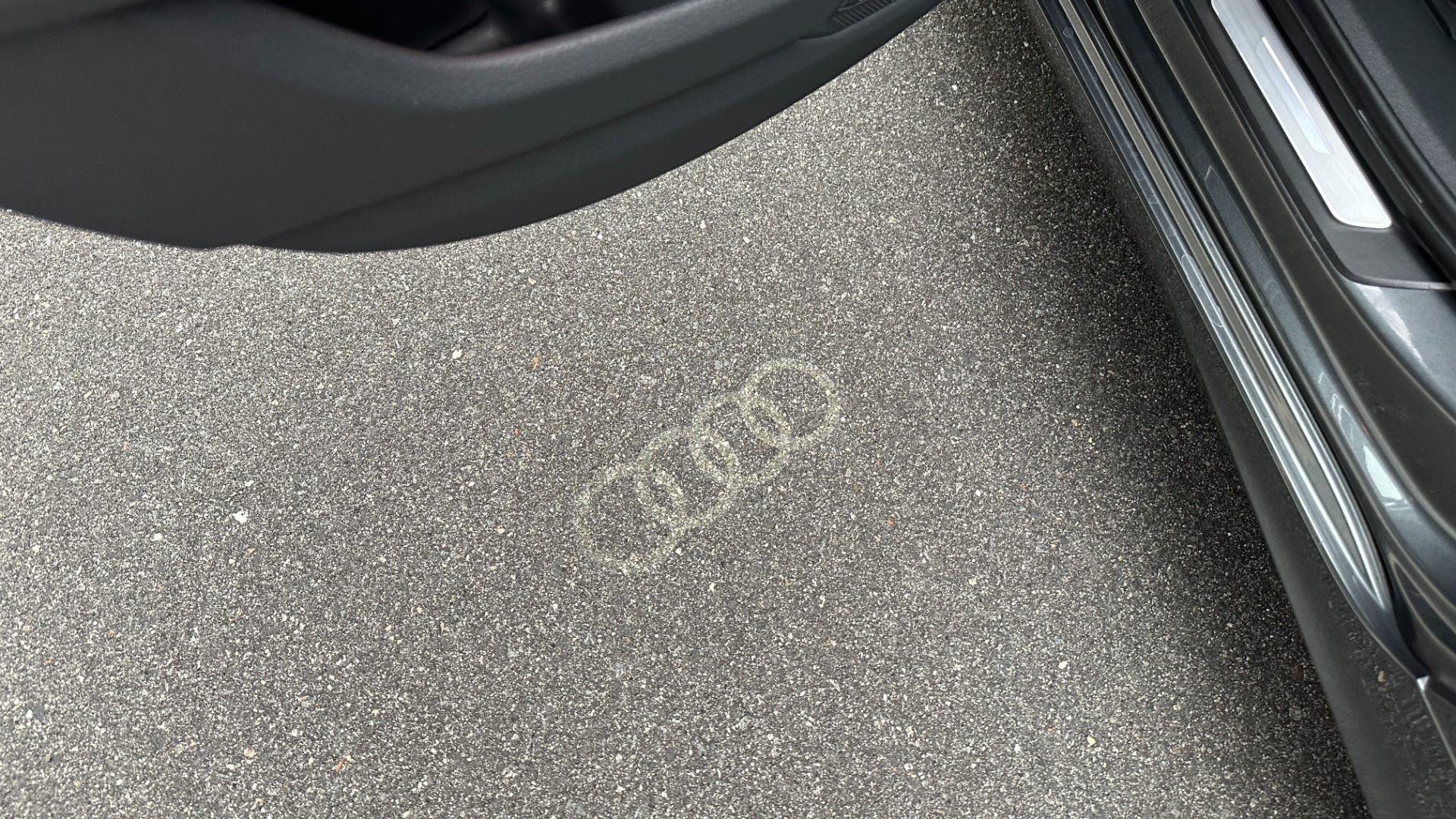 Used 2020 Audi A6 PRESTIGE / BLACK OPTIC PKG / ADAPTIVE CRUISE / AUDI BEAM RINGS for sale Sold at Formula Imports in Charlotte NC 28227 16