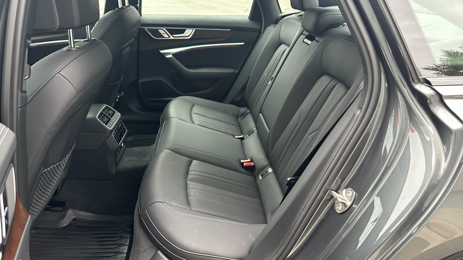 Used 2020 Audi A6 PRESTIGE / BLACK OPTIC PKG / ADAPTIVE CRUISE / AUDI BEAM RINGS for sale Sold at Formula Imports in Charlotte NC 28227 17