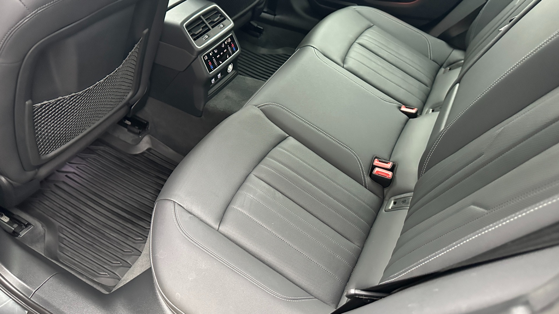 Used 2020 Audi A6 PRESTIGE / BLACK OPTIC PKG / ADAPTIVE CRUISE / AUDI BEAM RINGS for sale Sold at Formula Imports in Charlotte NC 28227 19