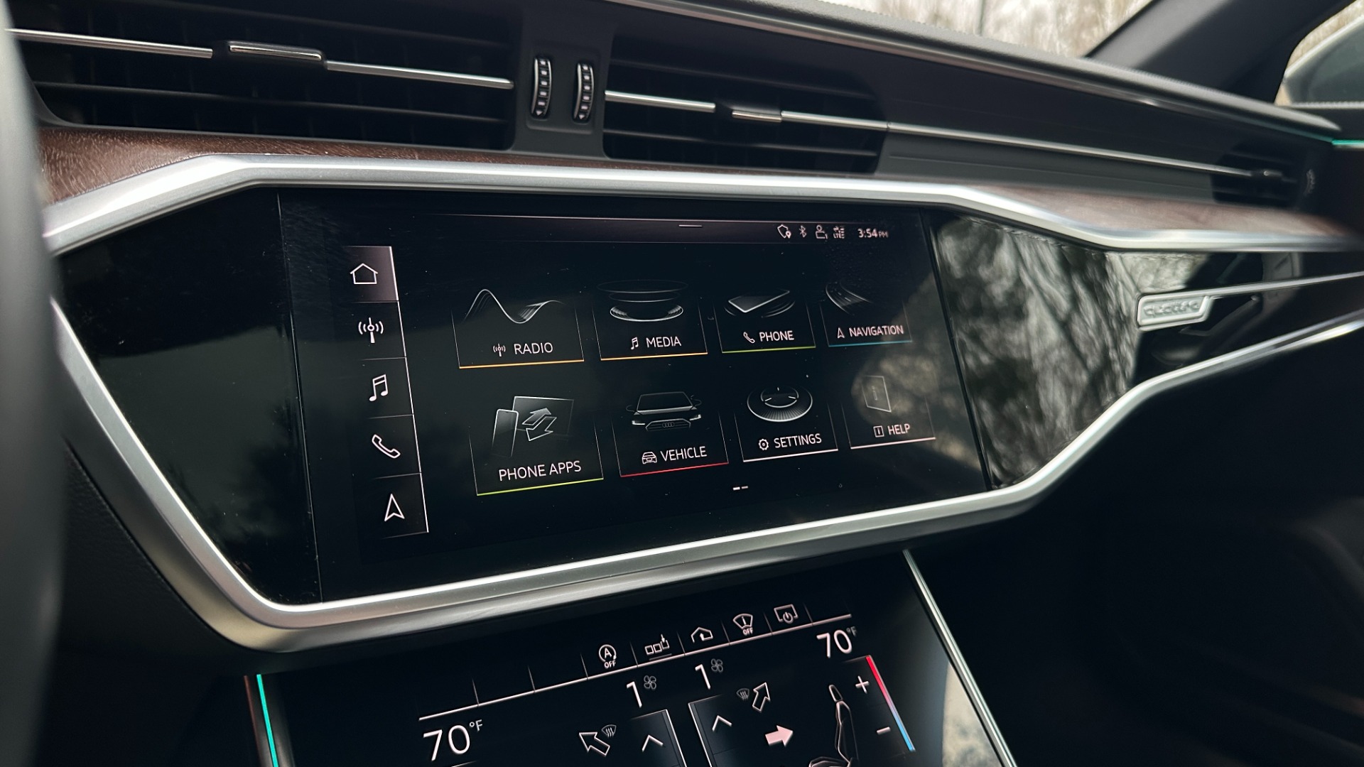 Used 2020 Audi A6 PRESTIGE / BLACK OPTIC PKG / ADAPTIVE CRUISE / AUDI BEAM RINGS for sale Sold at Formula Imports in Charlotte NC 28227 33