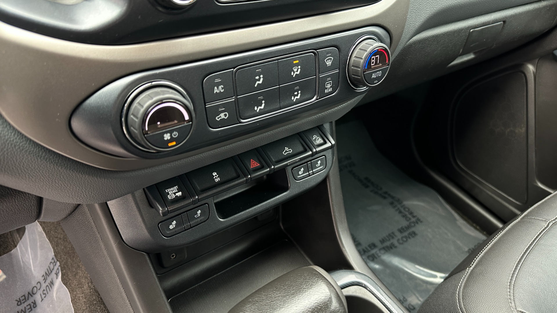Used 2018 Chevrolet Colorado 4WD Z71 for sale Sold at Formula Imports in Charlotte NC 28227 17