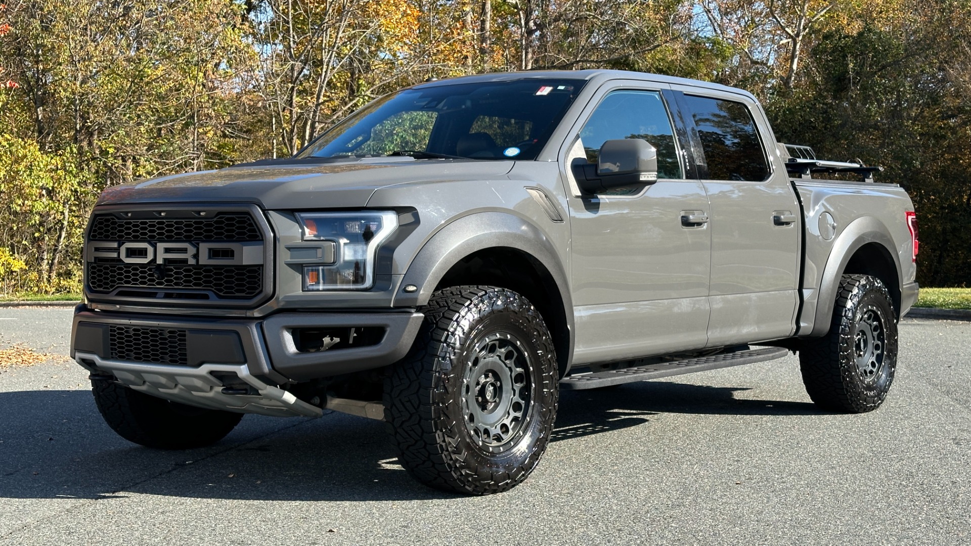 Used 2018 Ford F-150 RAPTOR / WHEEL TIRE UPGRADE / TECH PACKAGE / CARBON FIBER for sale Sold at Formula Imports in Charlotte NC 28227 2
