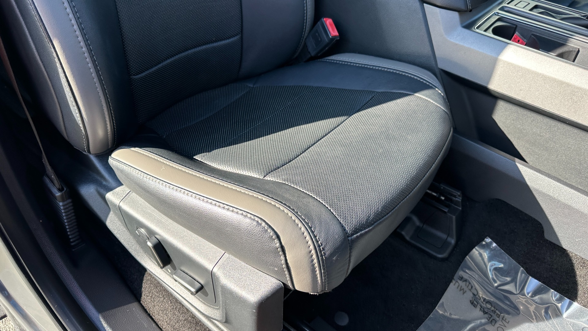 Used 2018 Ford F-150 RAPTOR / WHEEL TIRE UPGRADE / TECH PACKAGE / CARBON FIBER for sale Sold at Formula Imports in Charlotte NC 28227 38