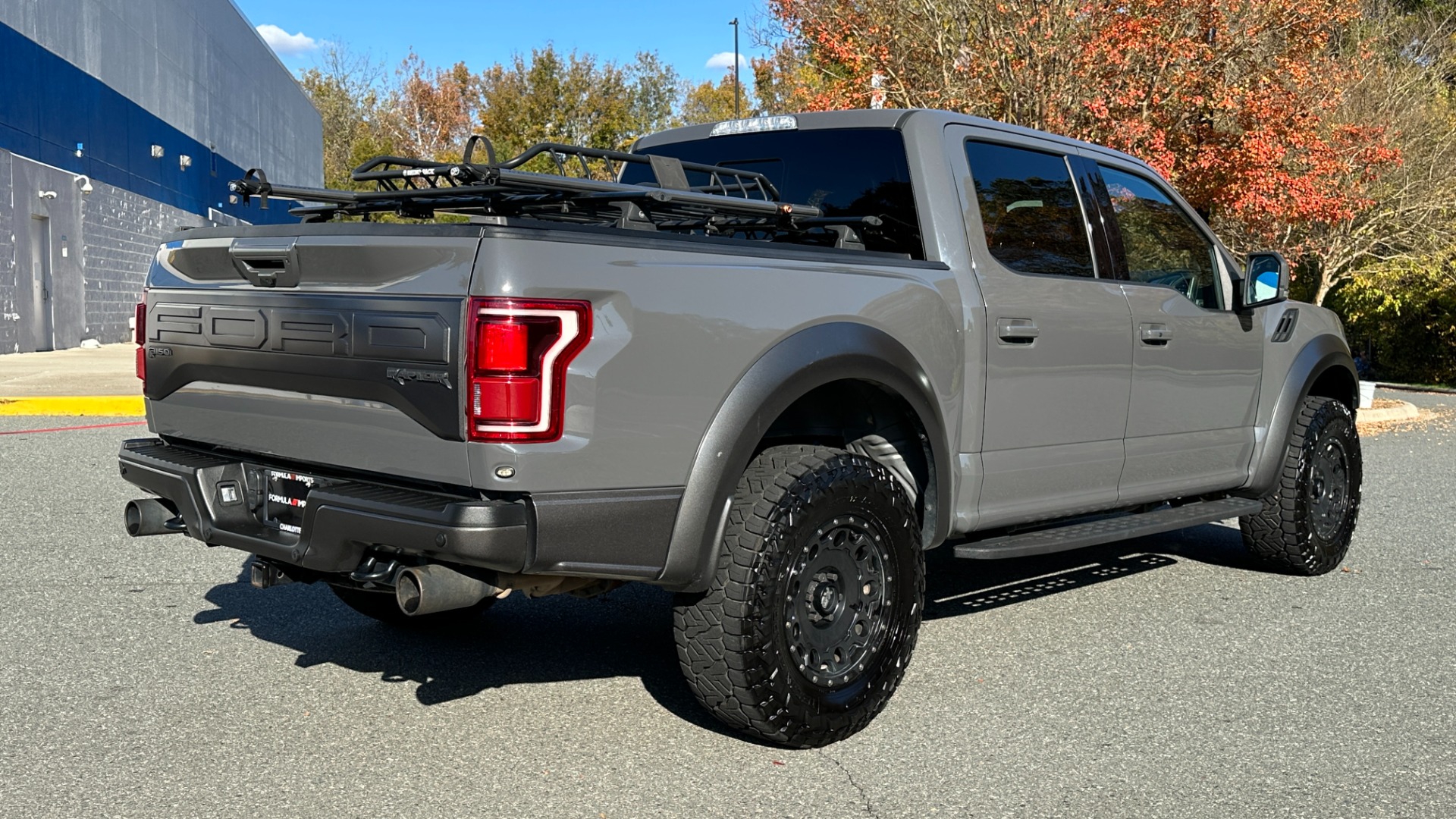 Used 2018 Ford F-150 RAPTOR / WHEEL TIRE UPGRADE / TECH PACKAGE / CARBON FIBER for sale Sold at Formula Imports in Charlotte NC 28227 7