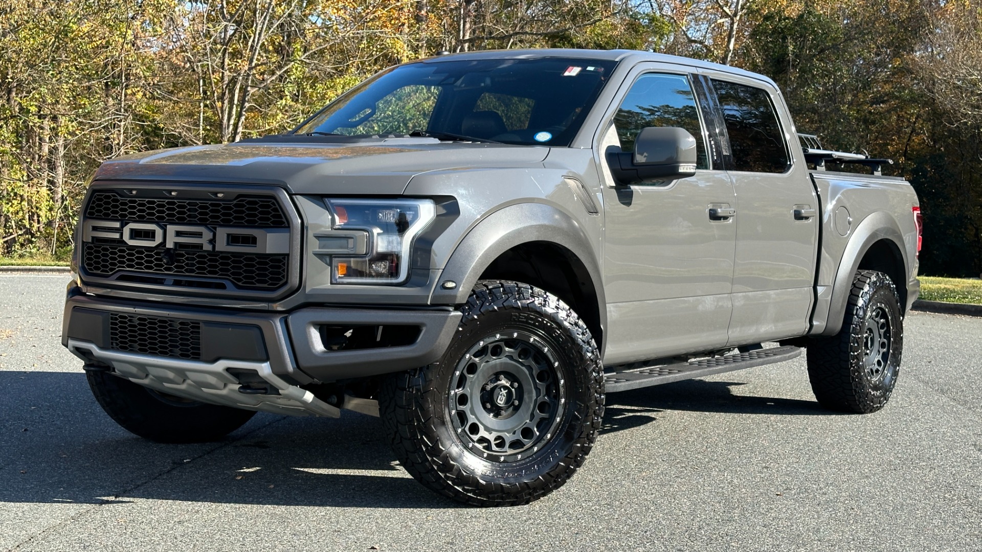 Used 2018 Ford F-150 RAPTOR / WHEEL TIRE UPGRADE / TECH PACKAGE / CARBON FIBER for sale Sold at Formula Imports in Charlotte NC 28227 1