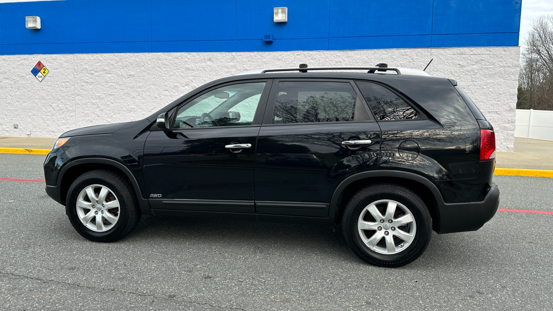 Used 2013 Kia Sorento LX / CONVENIENCE / AWD / 4CYL / CLOTH INTERIOR / ROOF RACK for sale Sold at Formula Imports in Charlotte NC 28227 6