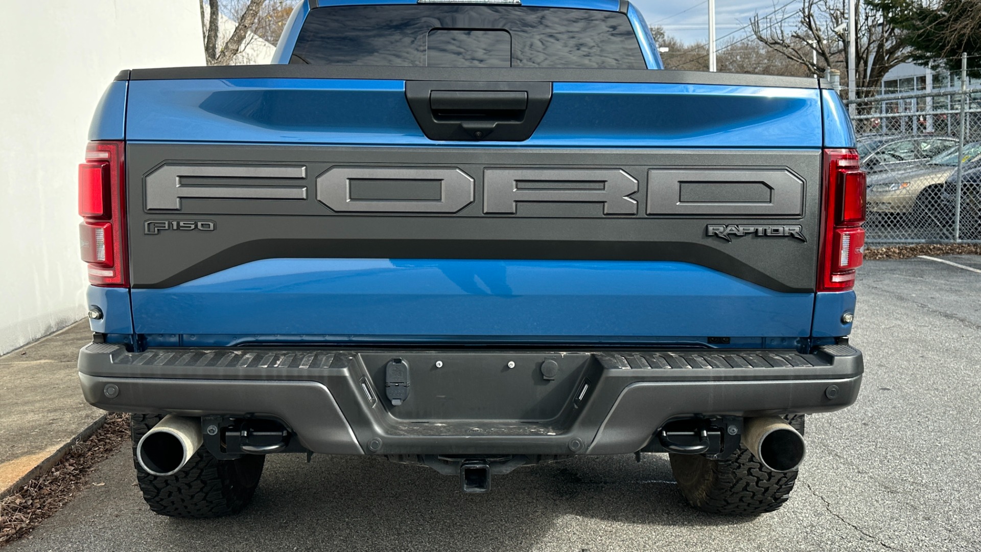 Used 2019 Ford F-150 RAPTOR / HIGH OUTPUT ECOBOOST / PANORAMIC ROOF / NAVIGATION / 802A PACKAGE  for sale $65,995 at Formula Imports in Charlotte NC 28227 10