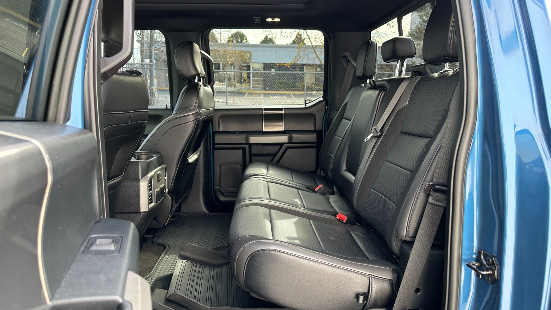 Used 2019 Ford F-150 RAPTOR / HIGH OUTPUT ECOBOOST / PANORAMIC ROOF / NAVIGATION / 802A PACKAGE for sale Sold at Formula Imports in Charlotte NC 28227 34
