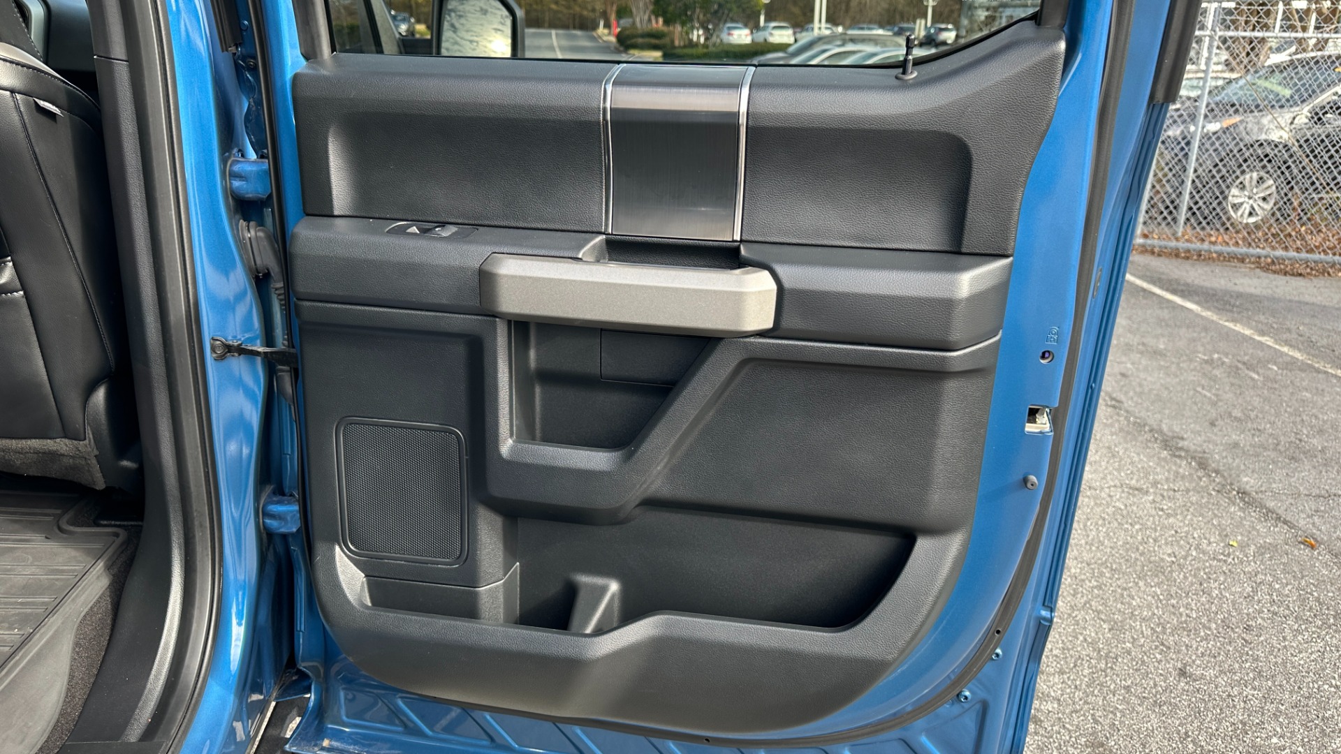 Used 2019 Ford F-150 RAPTOR / HIGH OUTPUT ECOBOOST / PANORAMIC ROOF / NAVIGATION / 802A PACKAGE for sale $65,995 at Formula Imports in Charlotte NC 28227 38