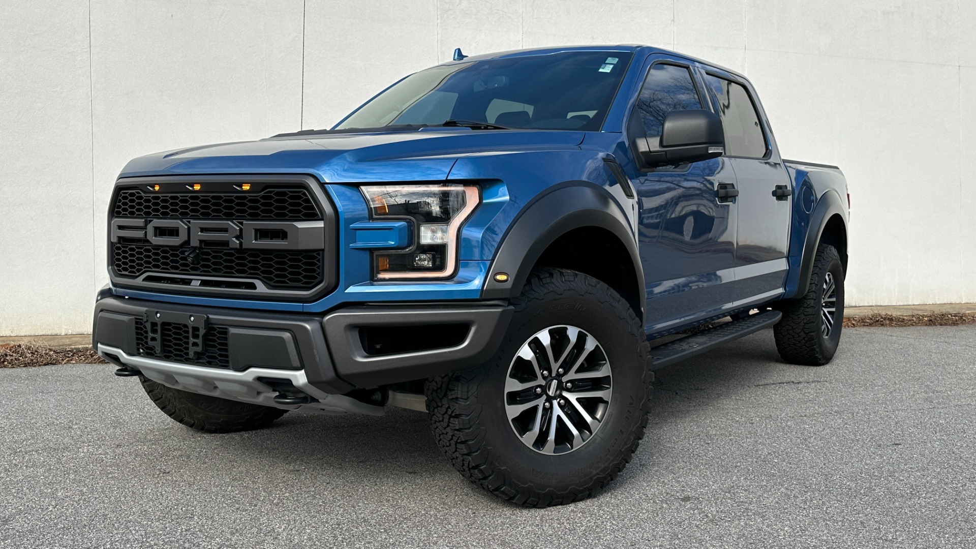 Used 2019 Ford F-150 RAPTOR / HIGH OUTPUT ECOBOOST / PANORAMIC ROOF / NAVIGATION / 802A PACKAGE for sale $65,995 at Formula Imports in Charlotte NC 28227 50