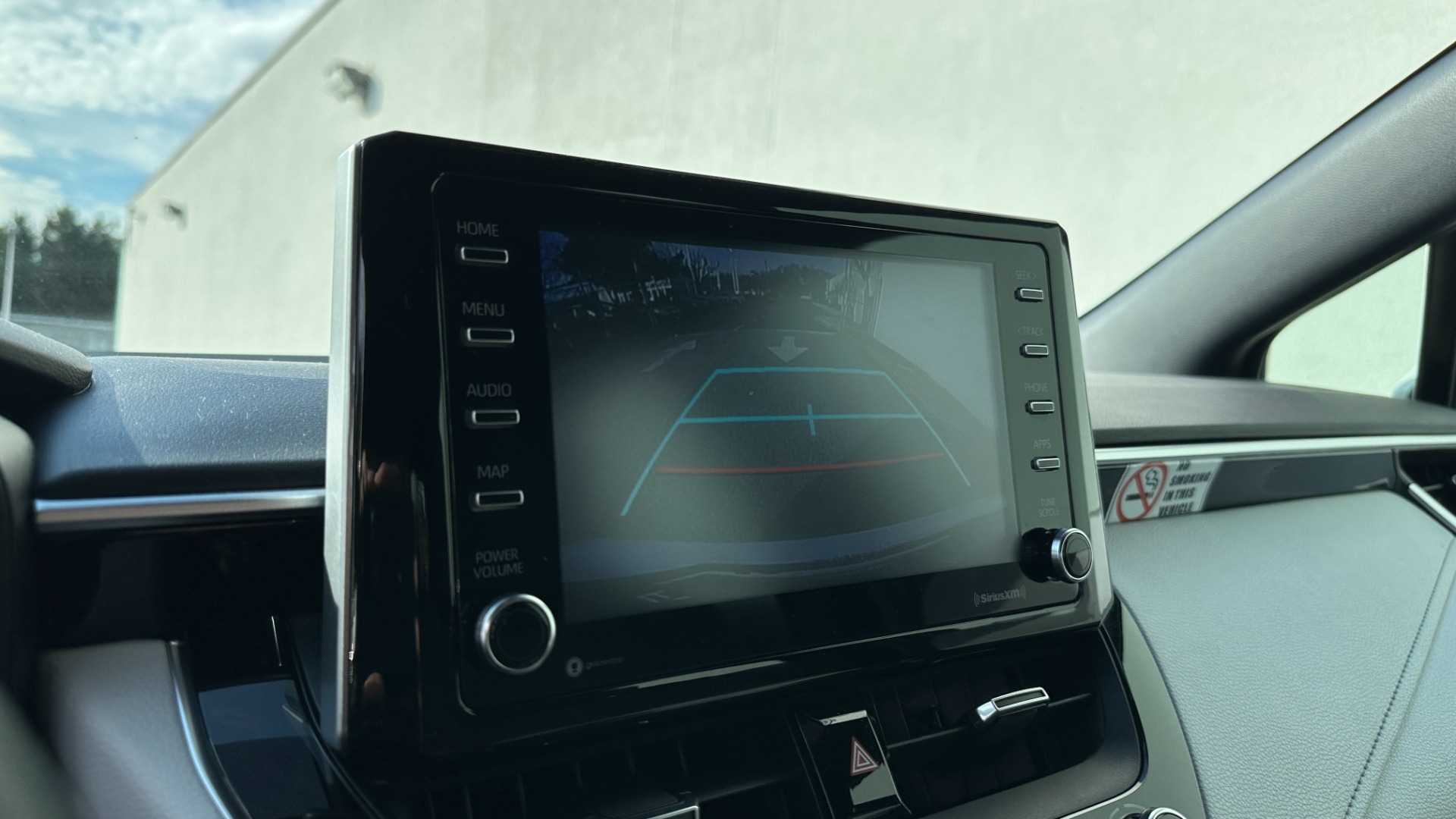 Used 2021 Toyota Corolla SE / BLACK ROOF / CLOTH SEATS / BACKUP CAMERA for sale $20,995 at Formula Imports in Charlotte NC 28227 16