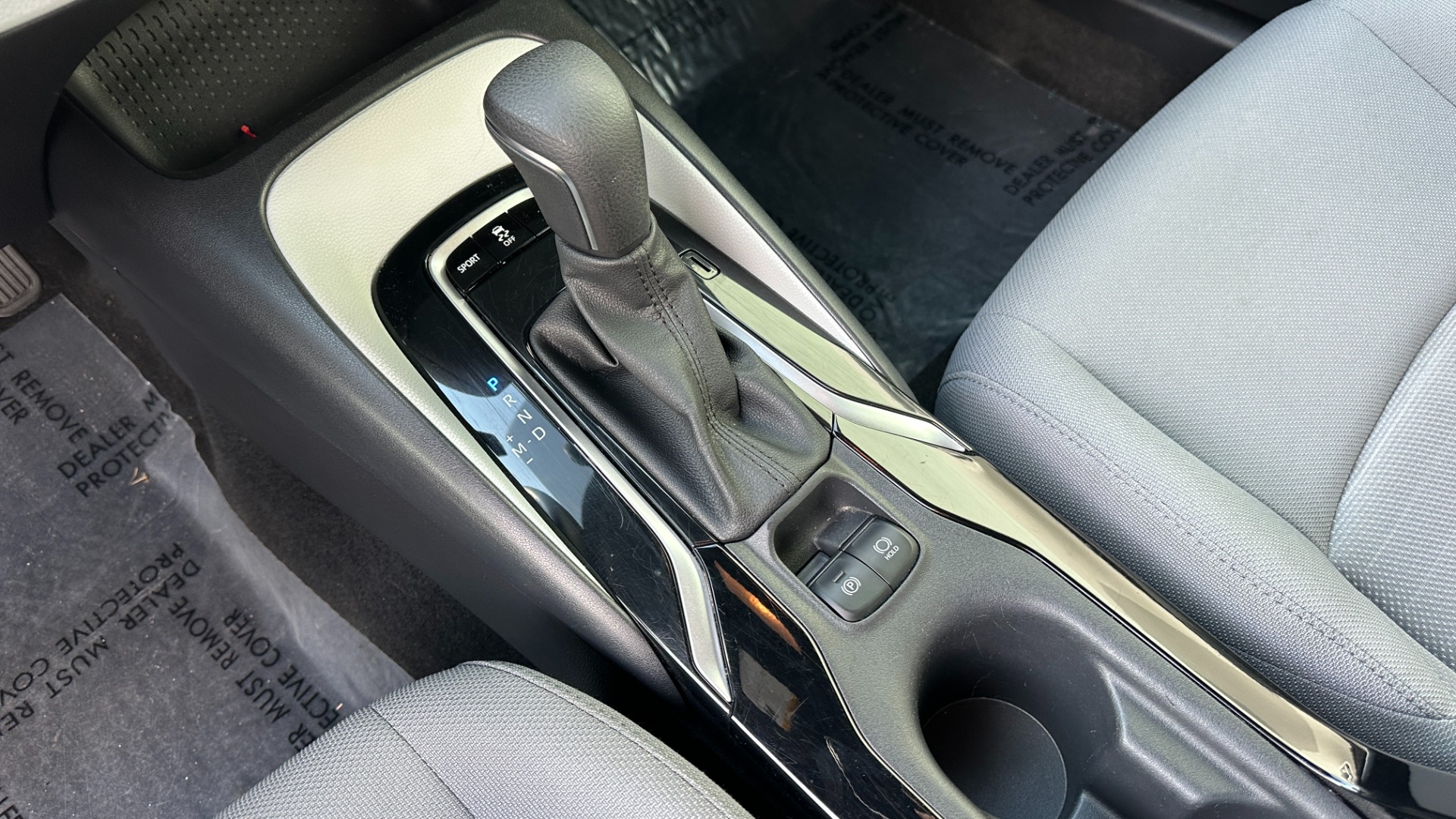 Used 2021 Toyota Corolla SE / BLACK ROOF / CLOTH SEATS / BACKUP CAMERA for sale $20,995 at Formula Imports in Charlotte NC 28227 18