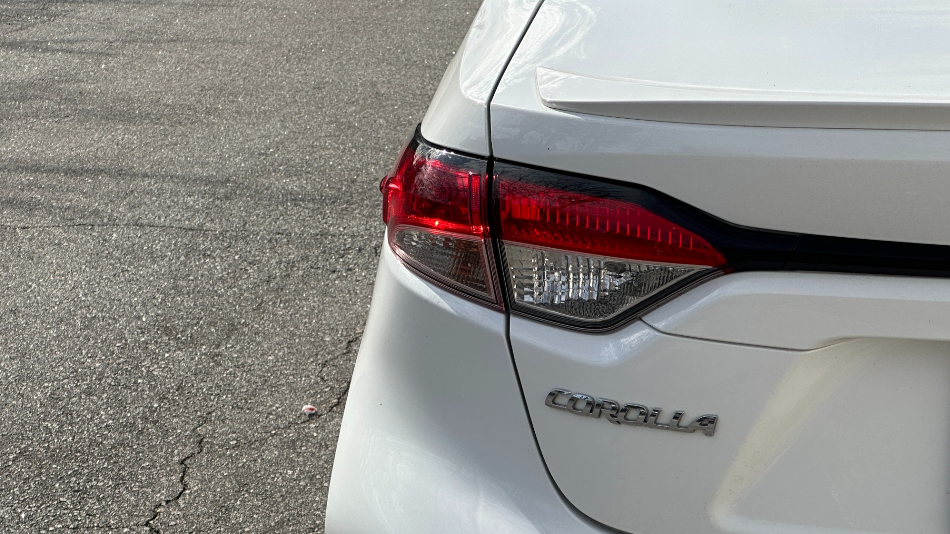 Used 2021 Toyota Corolla SE / BLACK ROOF / CLOTH SEATS / BACKUP CAMERA for sale $20,995 at Formula Imports in Charlotte NC 28227 34
